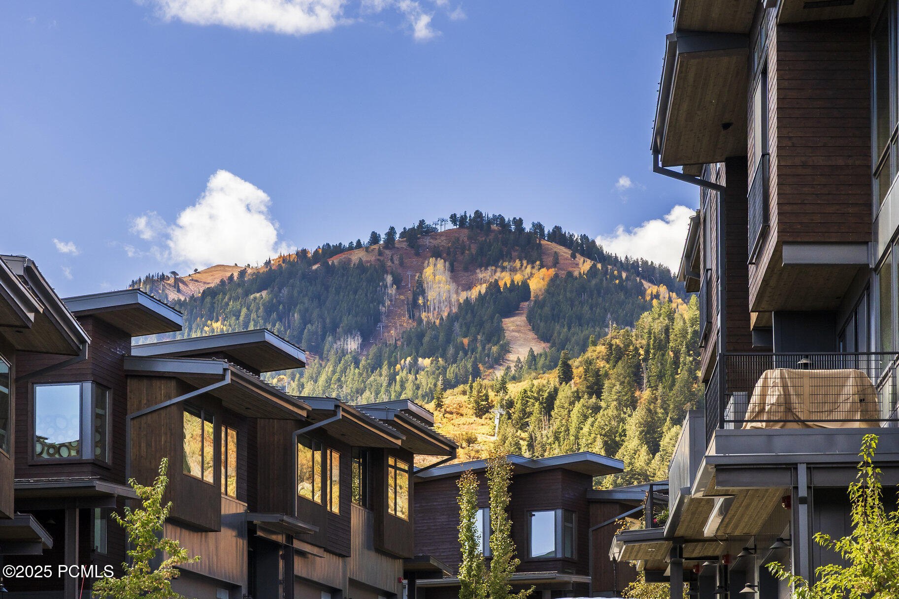 3547 Ridgeline Drive