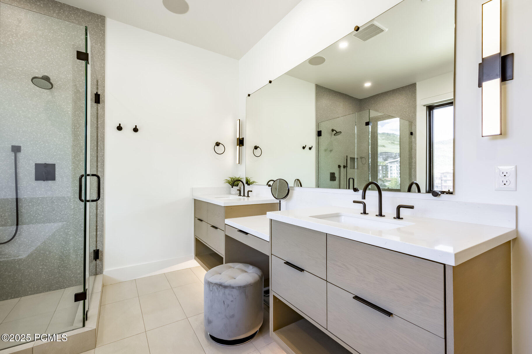 3547 Ridgeline Drive