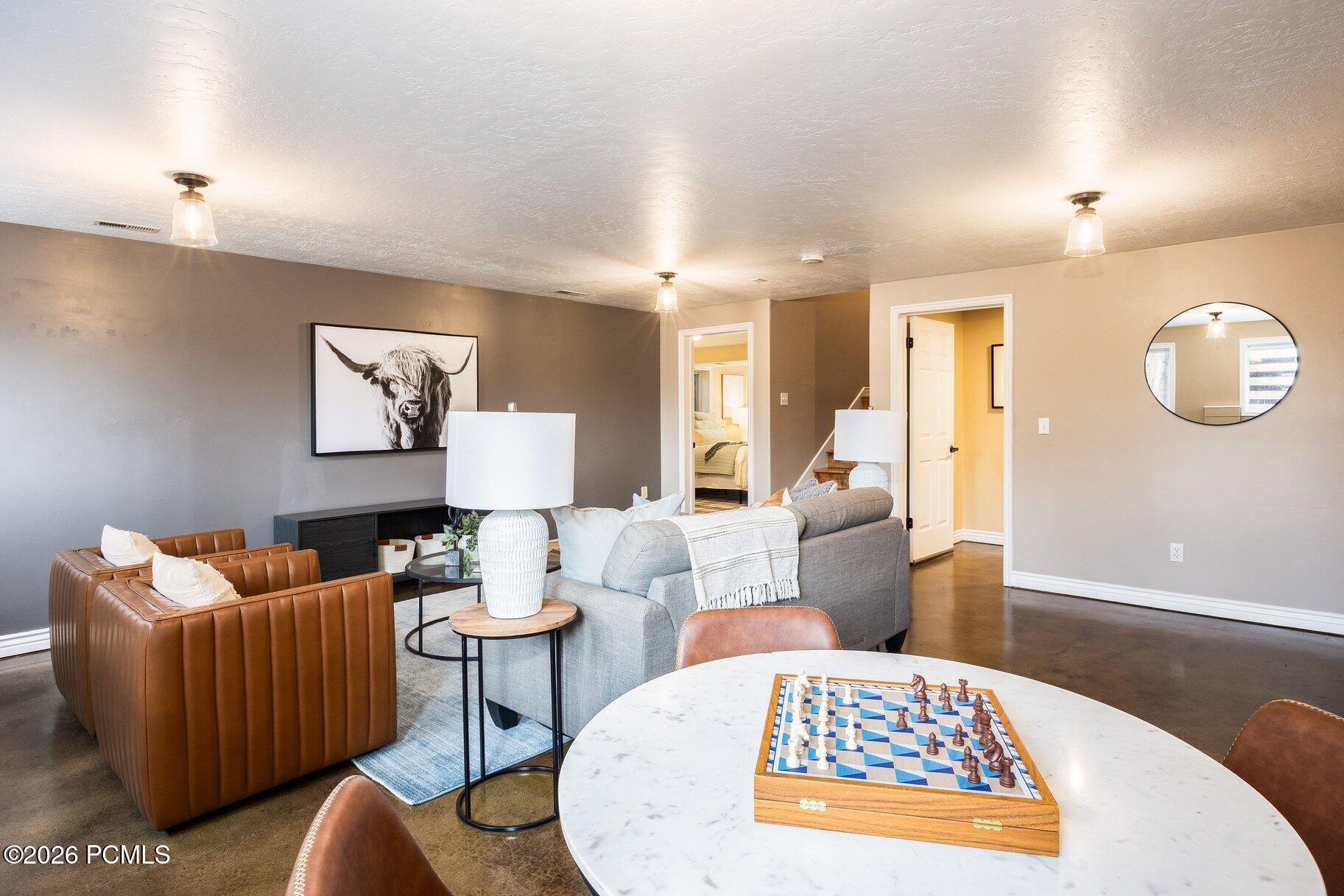 8906 Upper Lando Lane