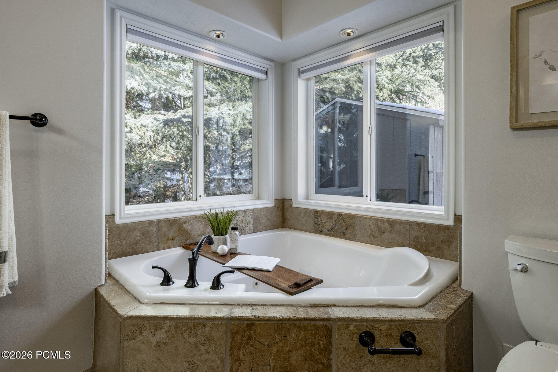 8906 Upper Lando Lane