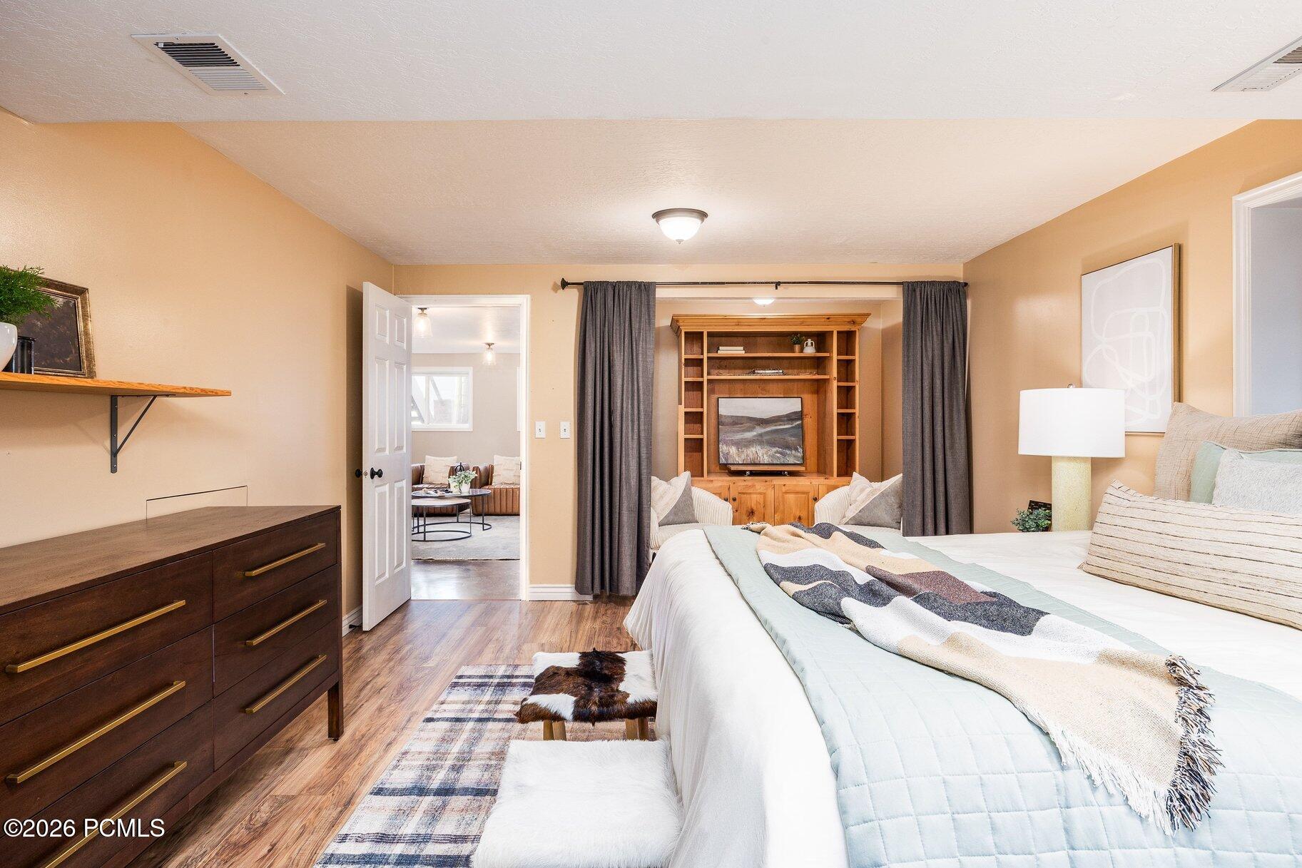 8906 Upper Lando Lane