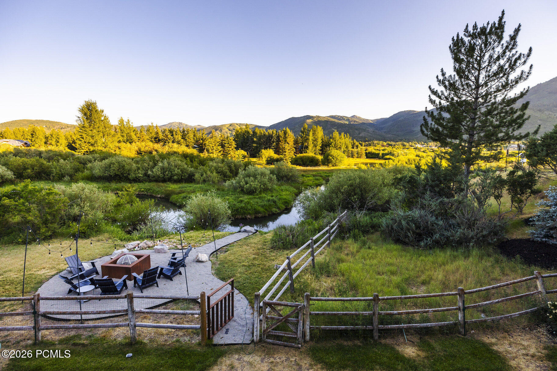 3000 Crestline Drive