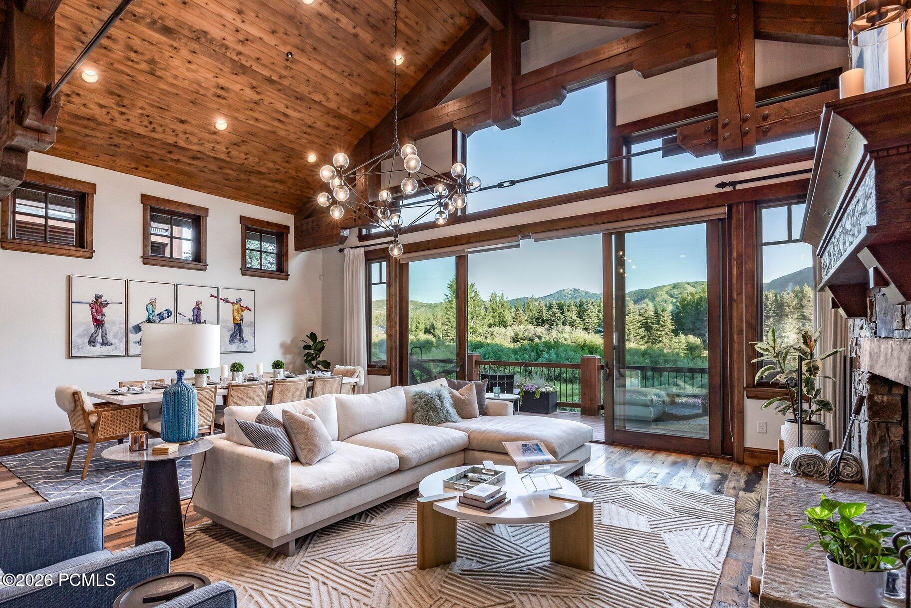 3000 Crestline Drive