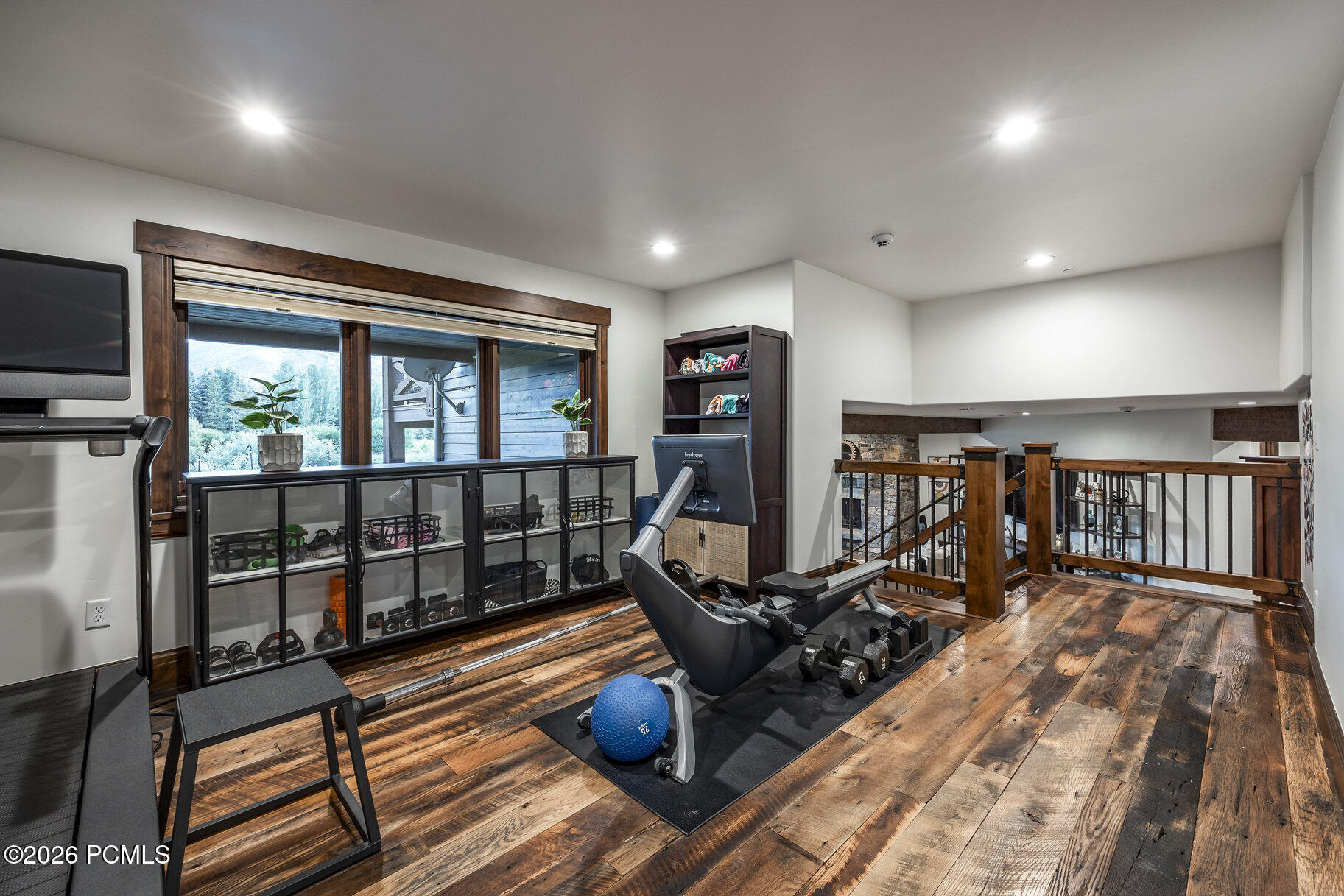 3000 Crestline Drive