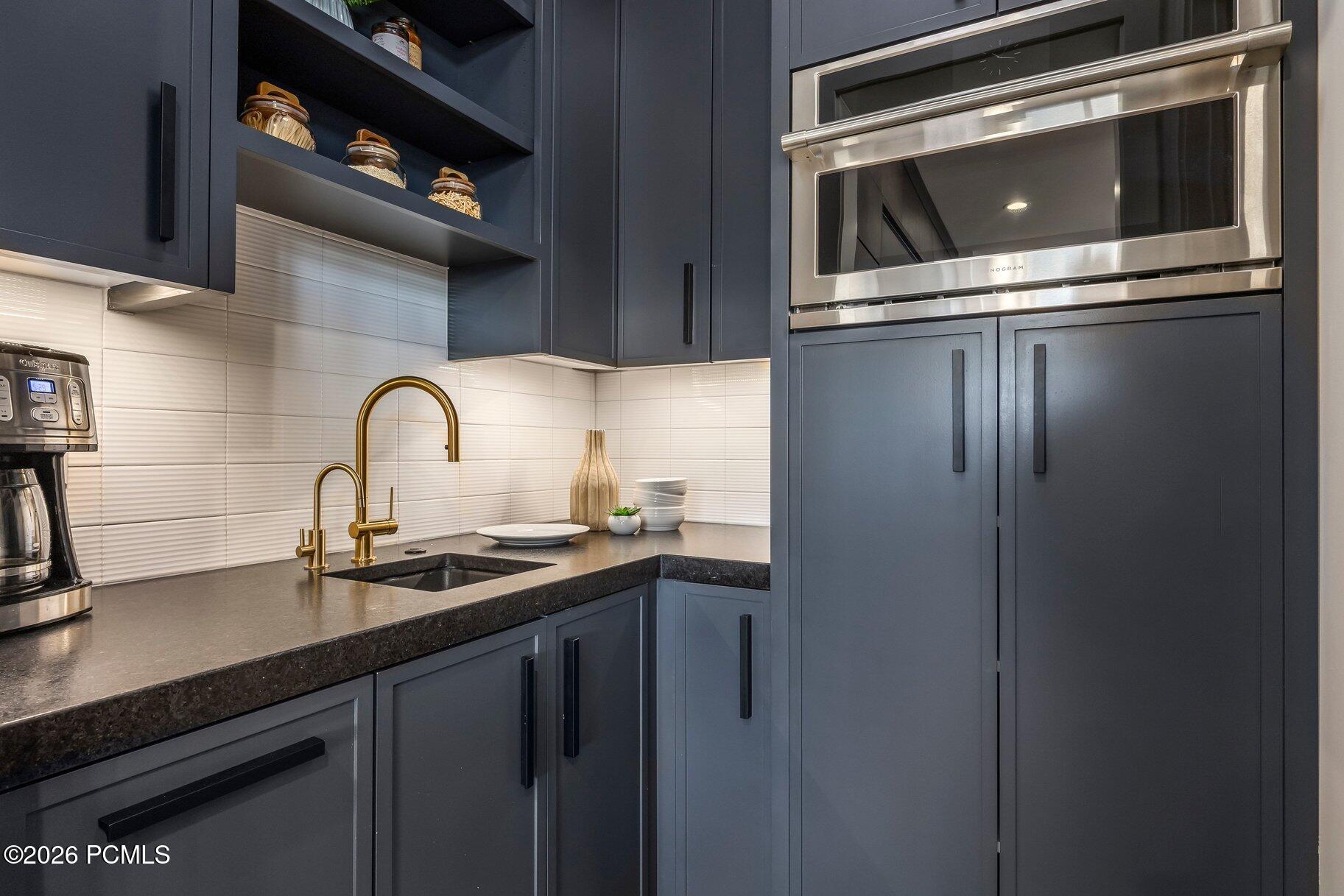 2844 S Calamity Lane