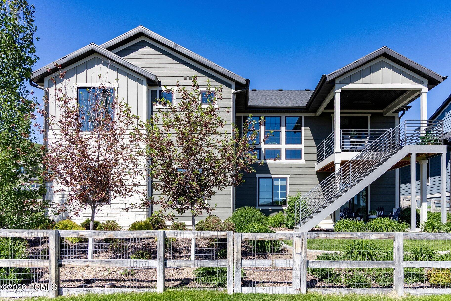 2602 Piper Way