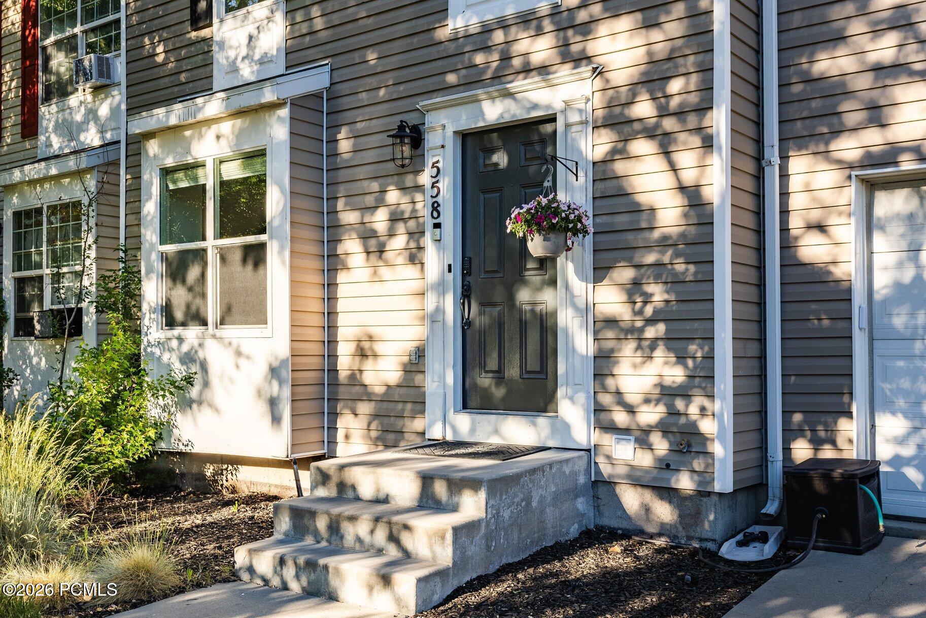 558 N 250 West