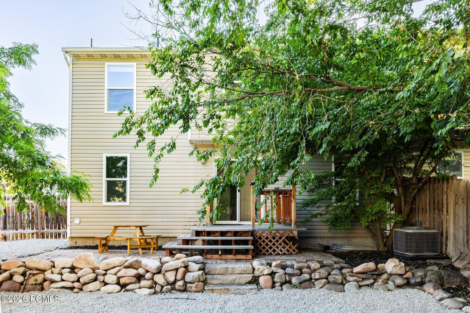 558 N 250 West