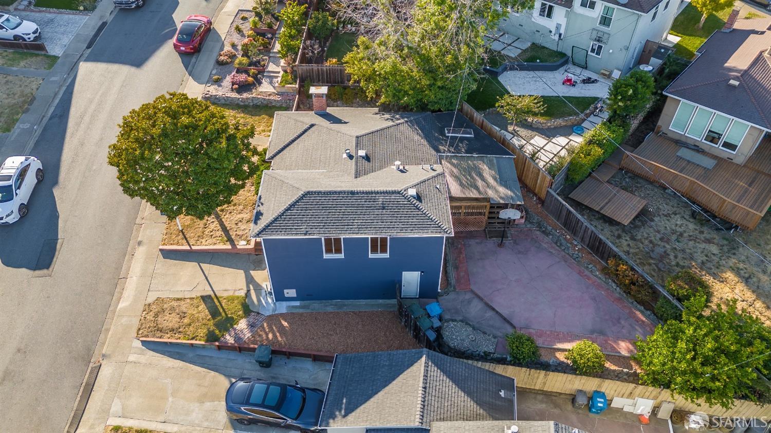 666 Cedar Avenue