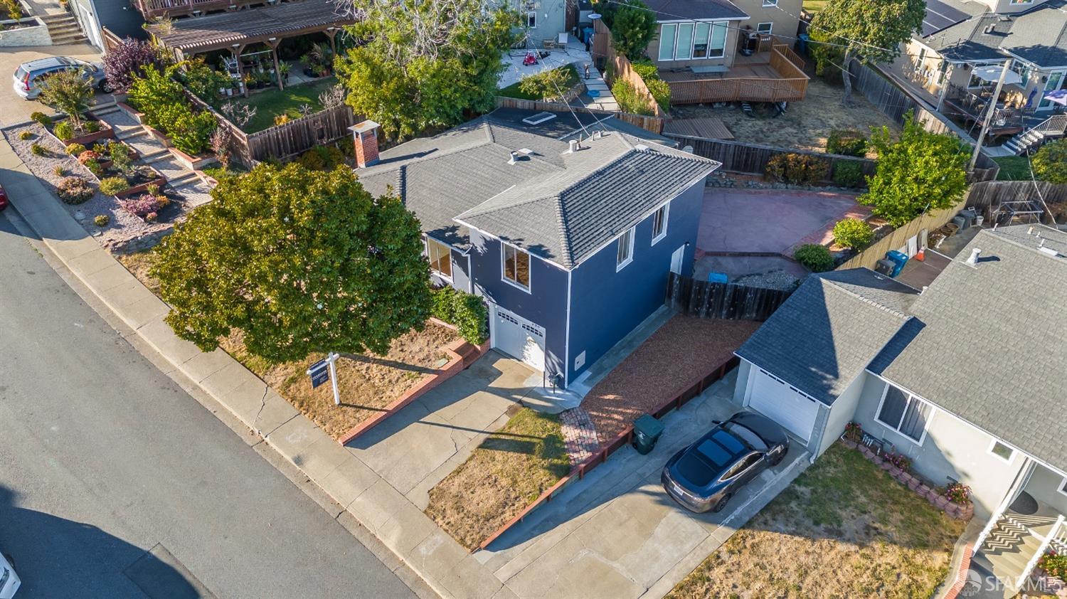 666 Cedar Avenue