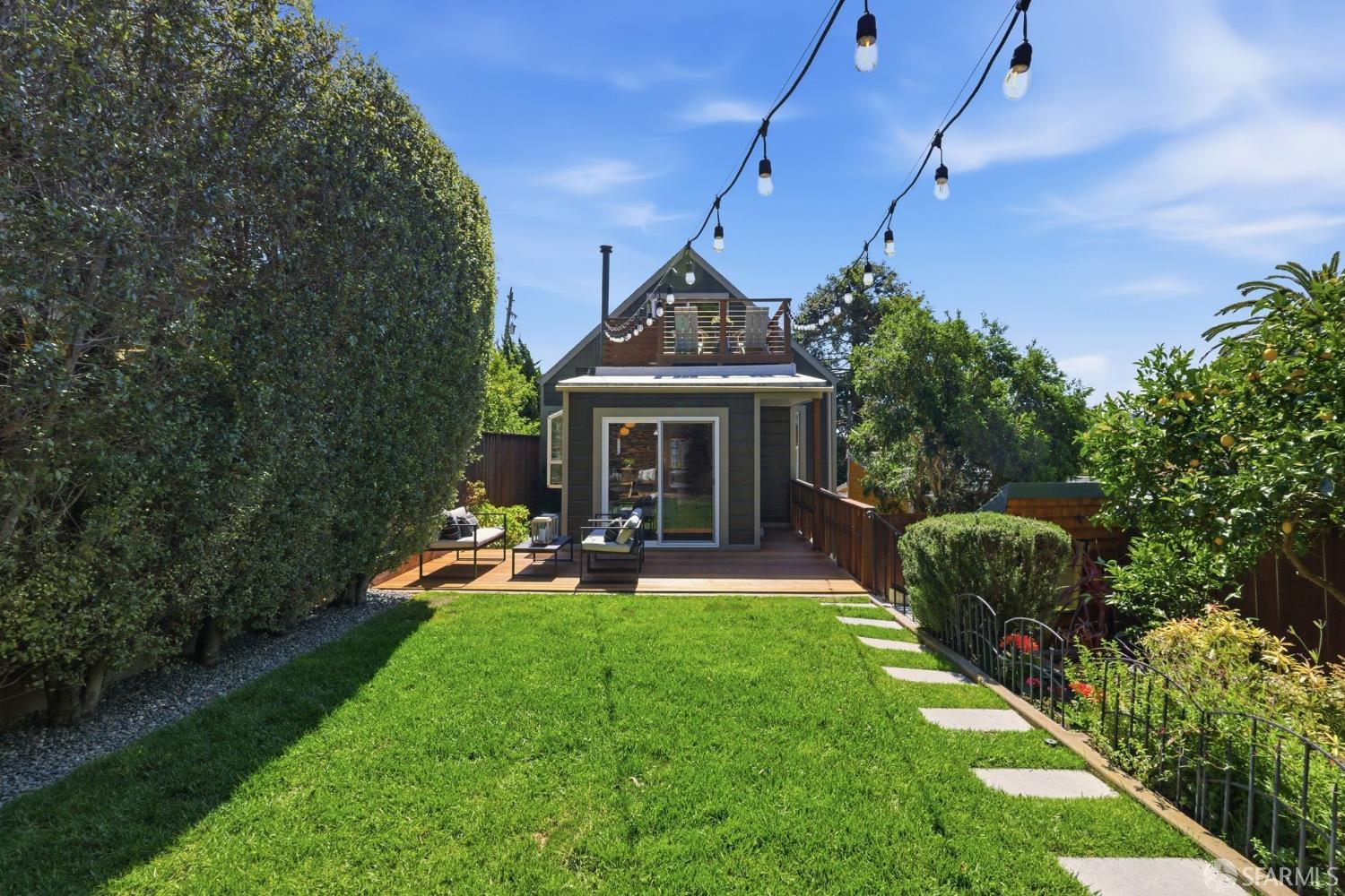 38 Lippard Avenue