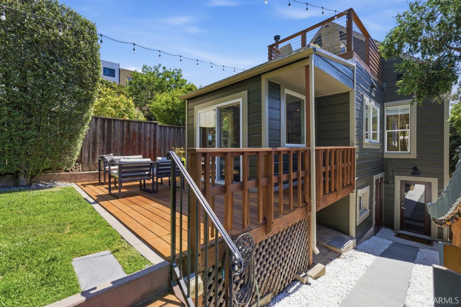 38 Lippard Avenue