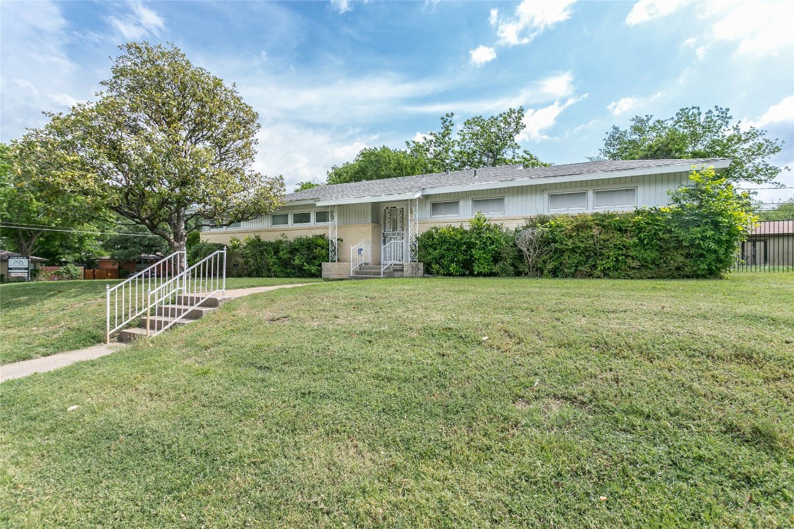 1601 Oak Cliff Road