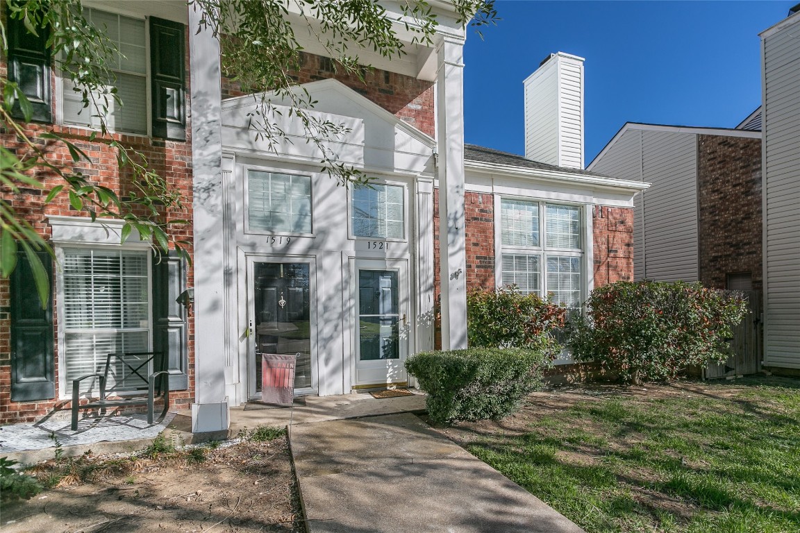 1521 Creek Bank Lane