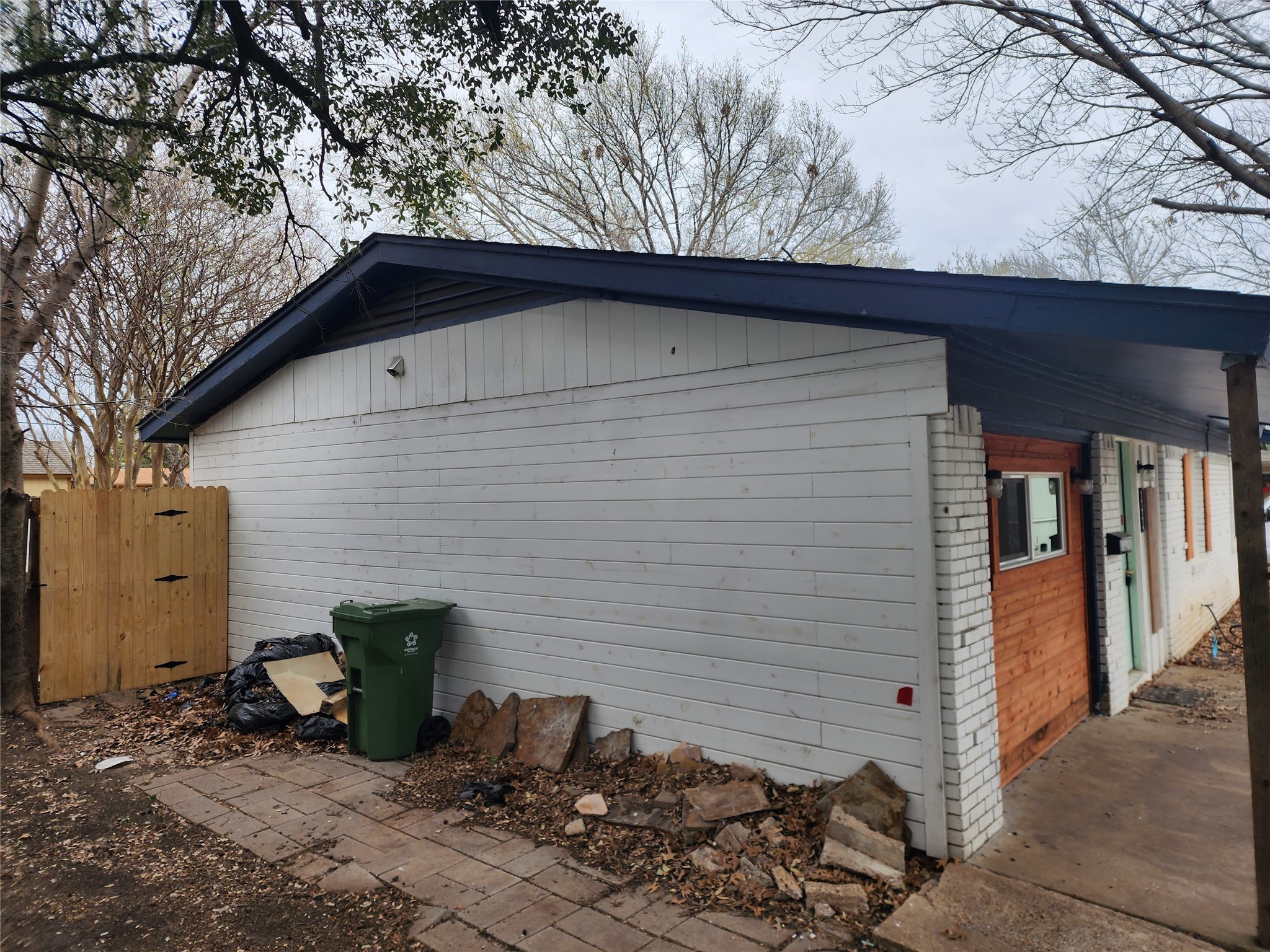 1811 Kent Drive