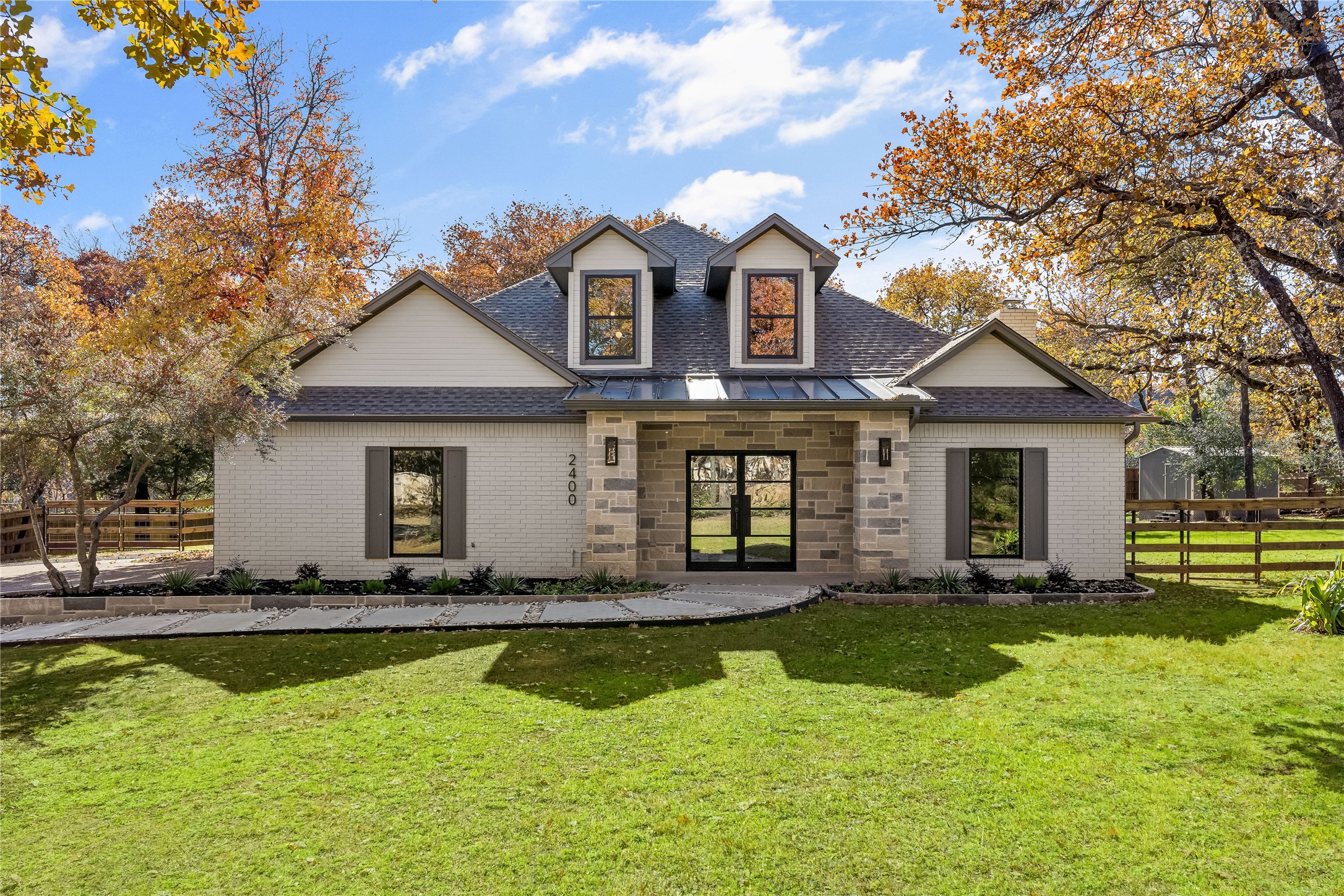 2400 Fawkes Lane