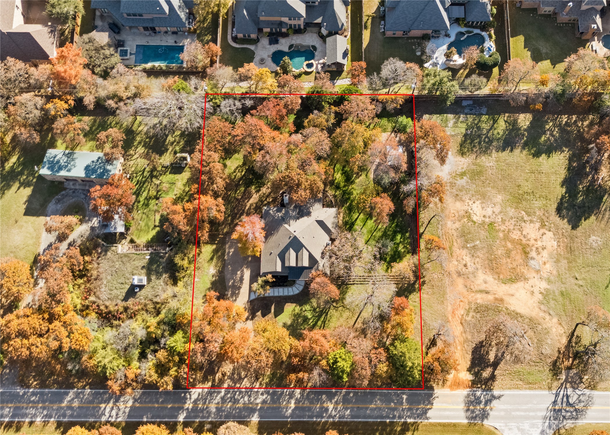 2400 Fawkes Lane