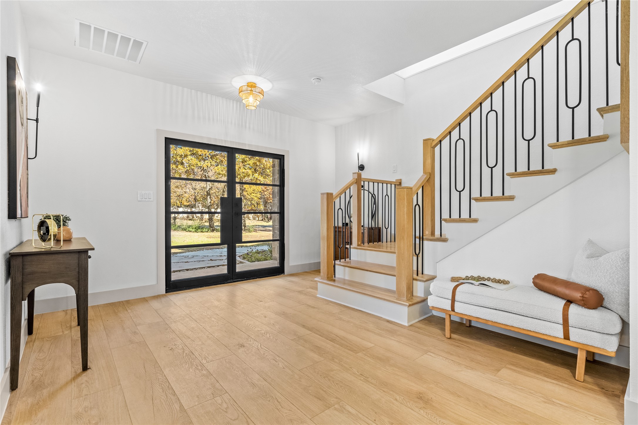 2400 Fawkes Lane