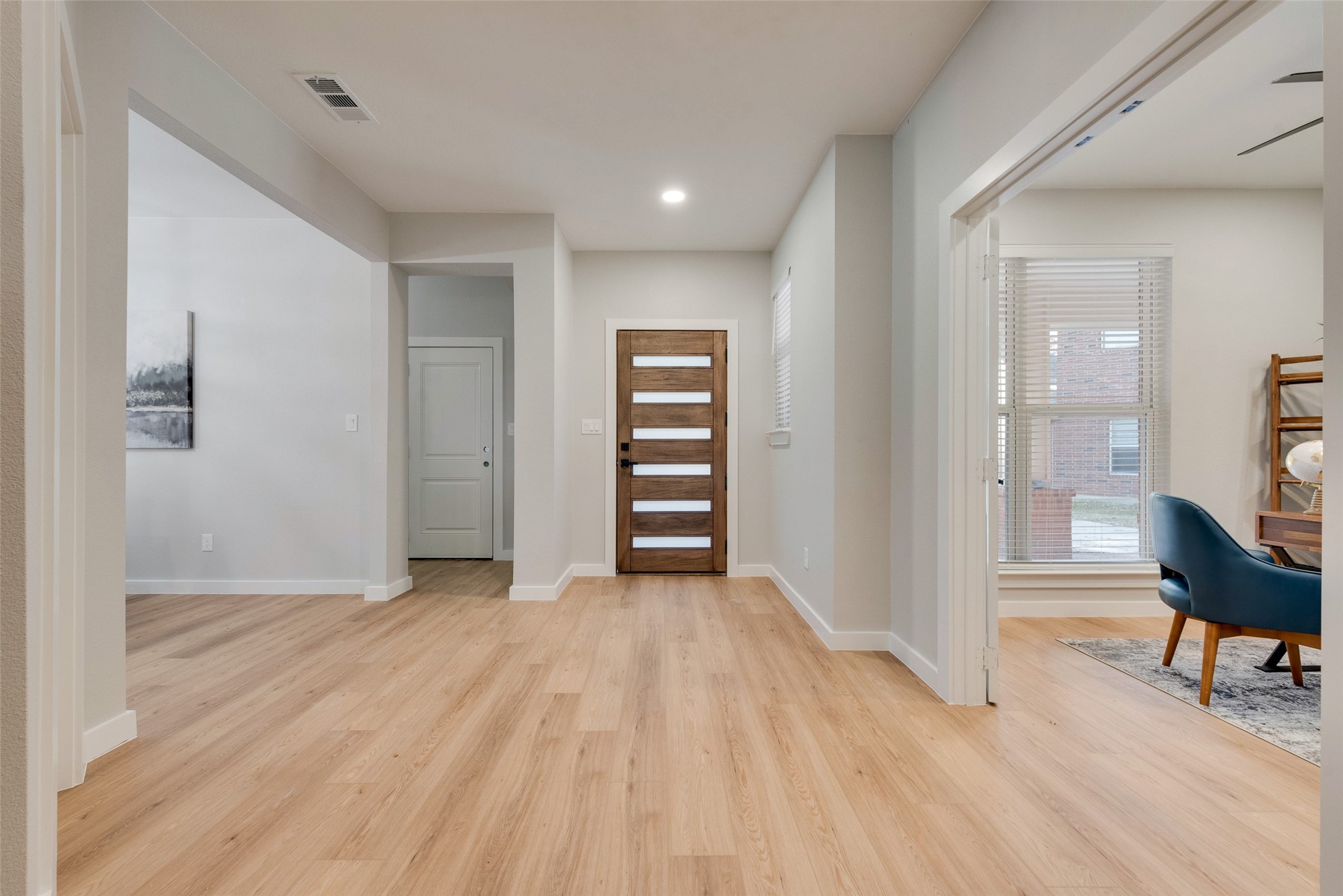 2418 Bent Trail
