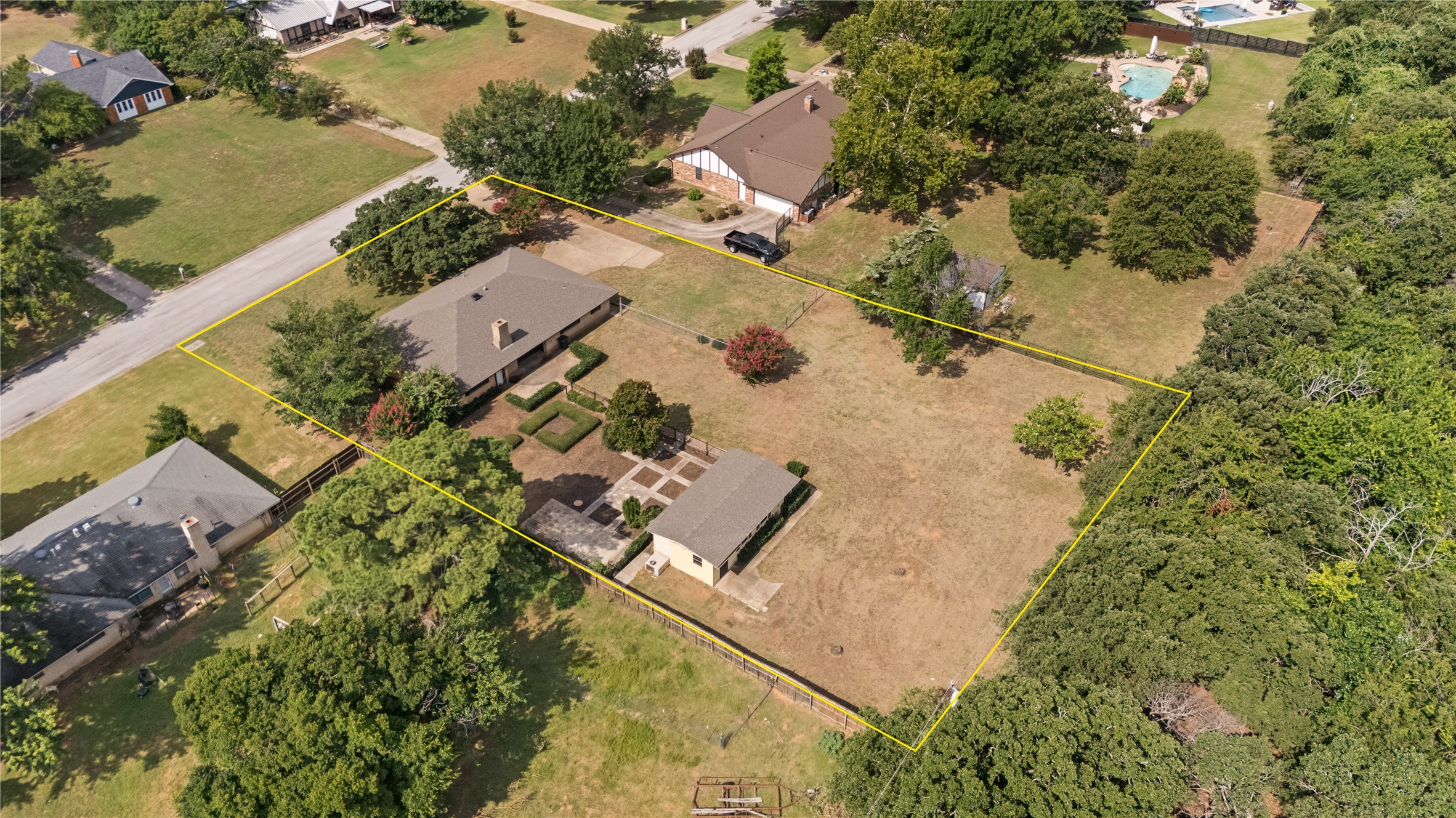 1217 Robin Drive