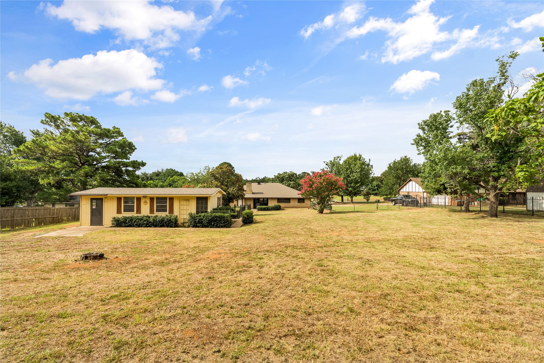 1217 Robin Drive