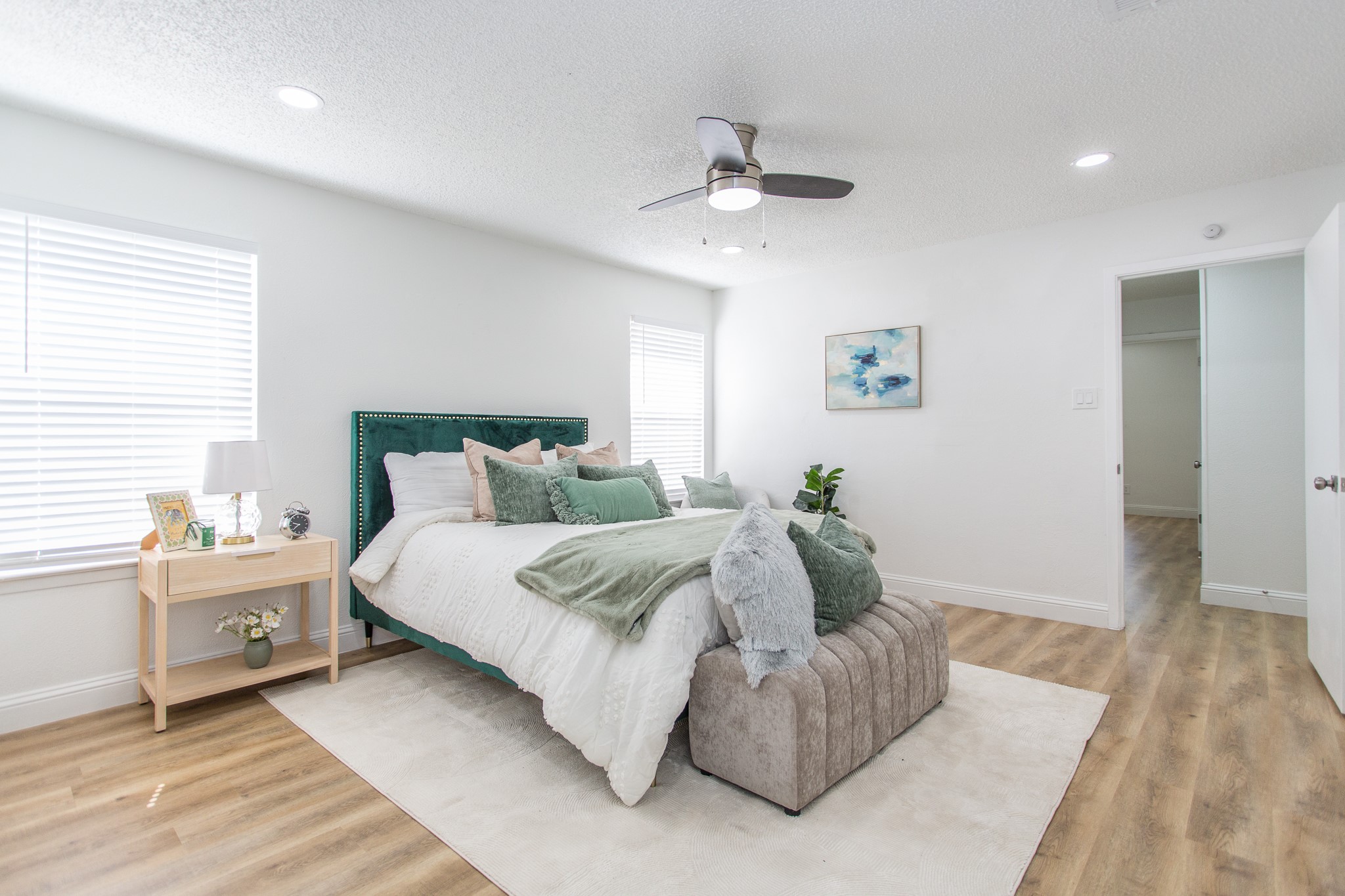4045 Glenbrook Drive