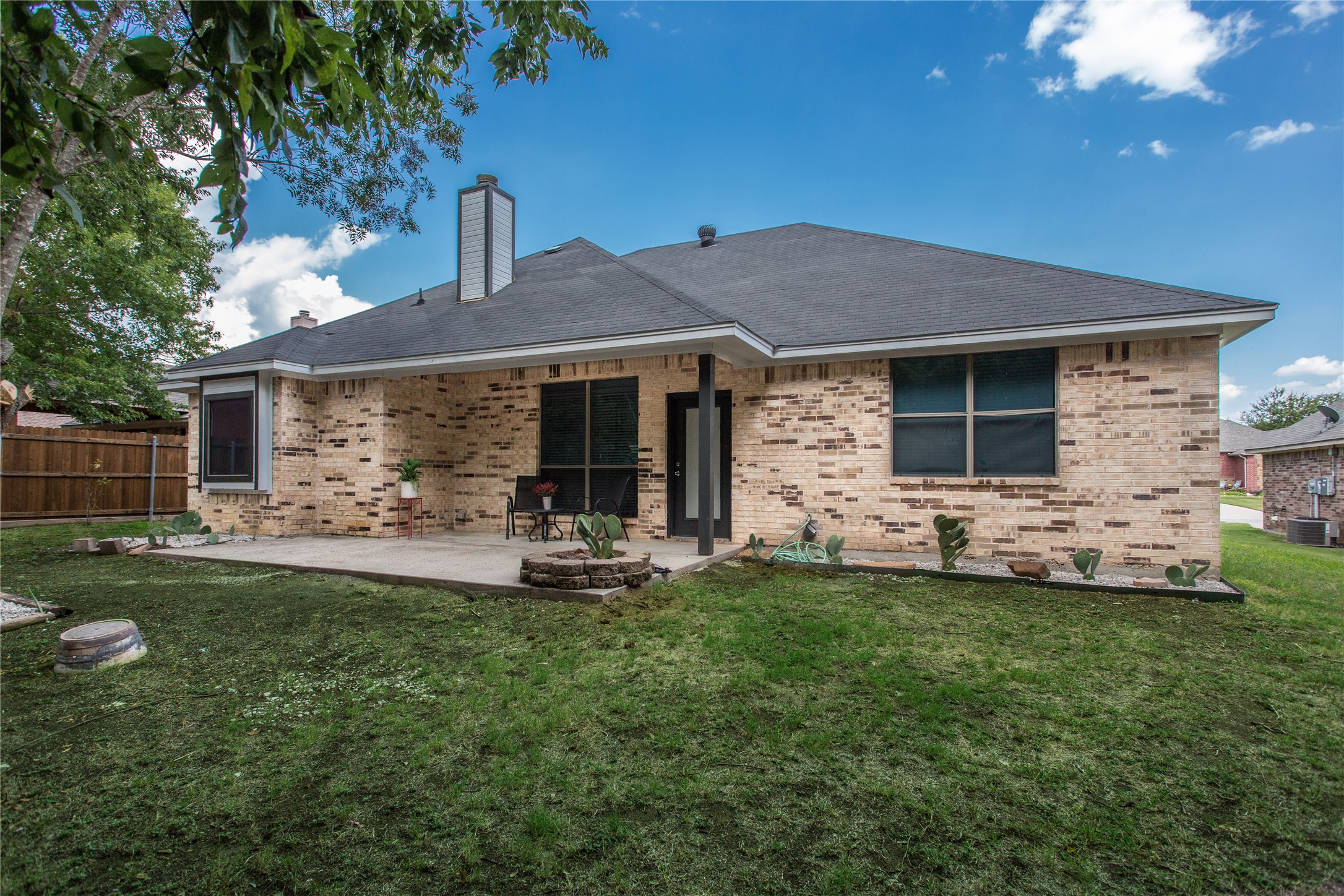 840 Andi Way