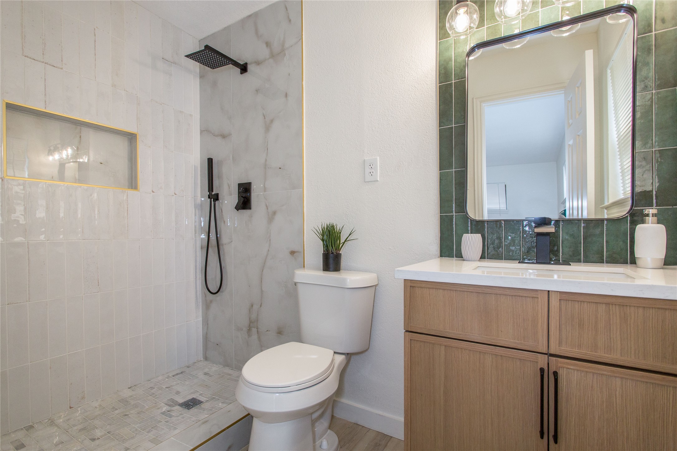 2825 Fairbrook Street