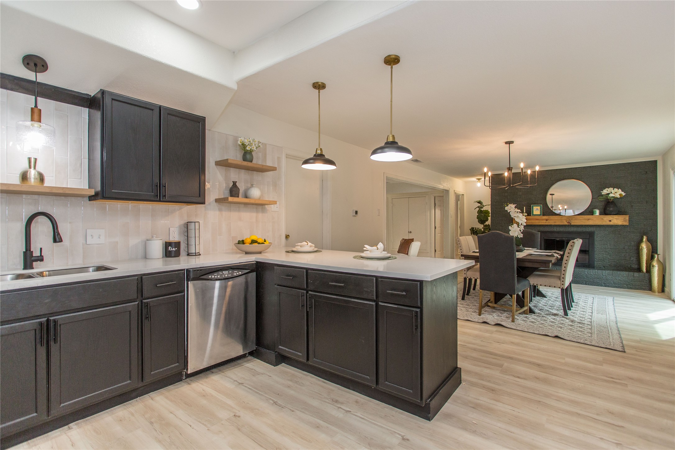 2825 Fairbrook Street