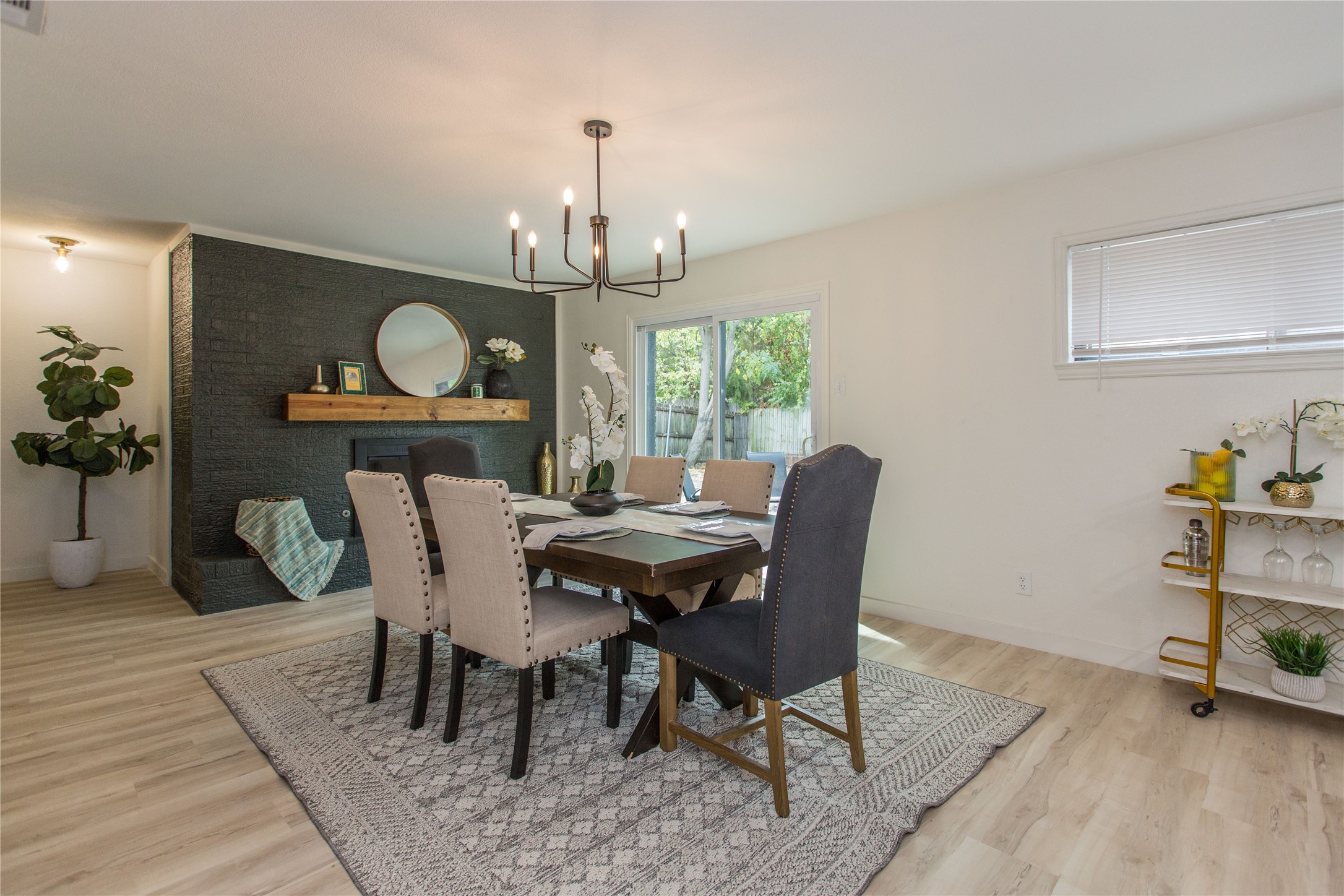 2825 Fairbrook Street