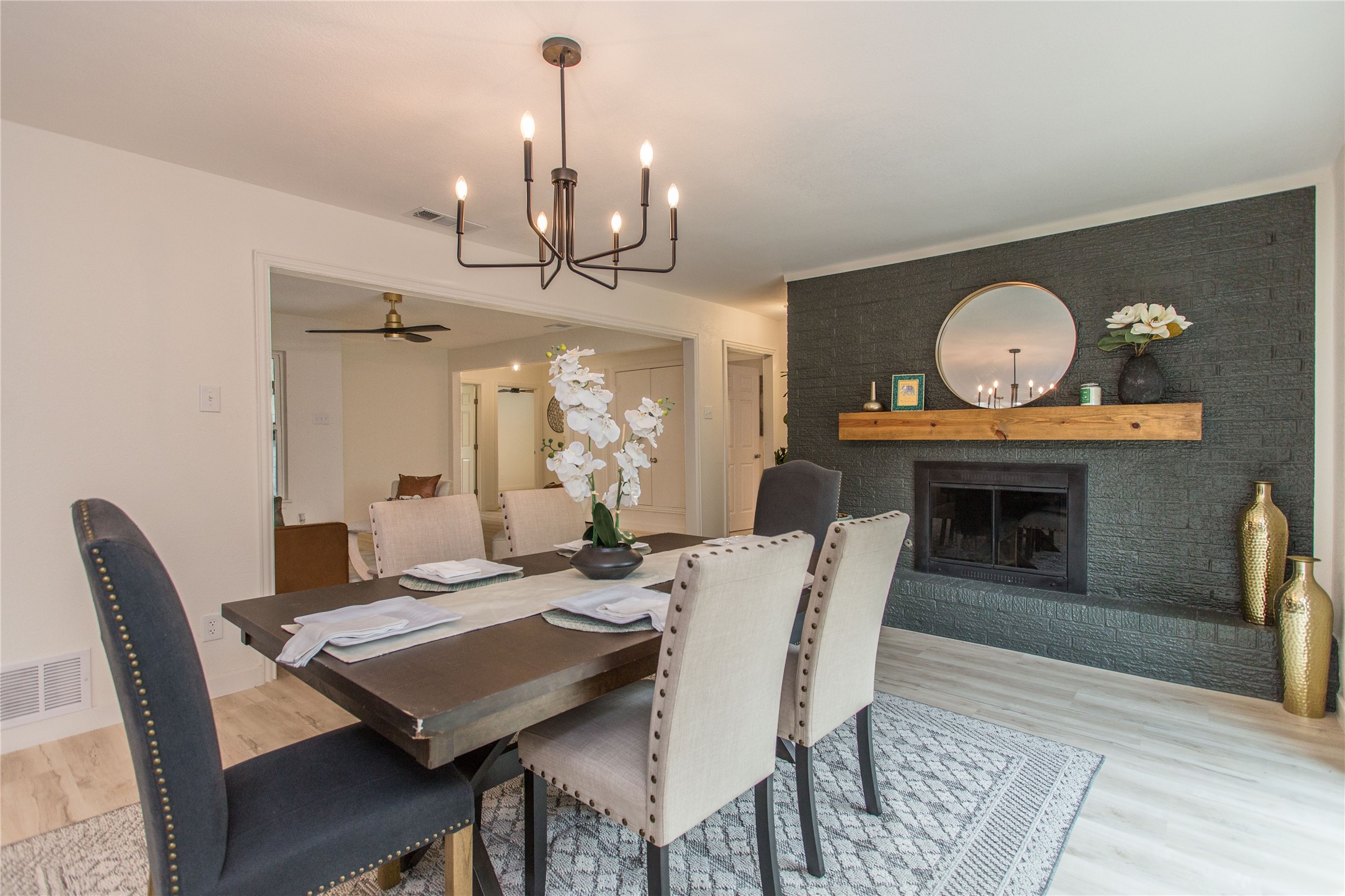 2825 Fairbrook Street