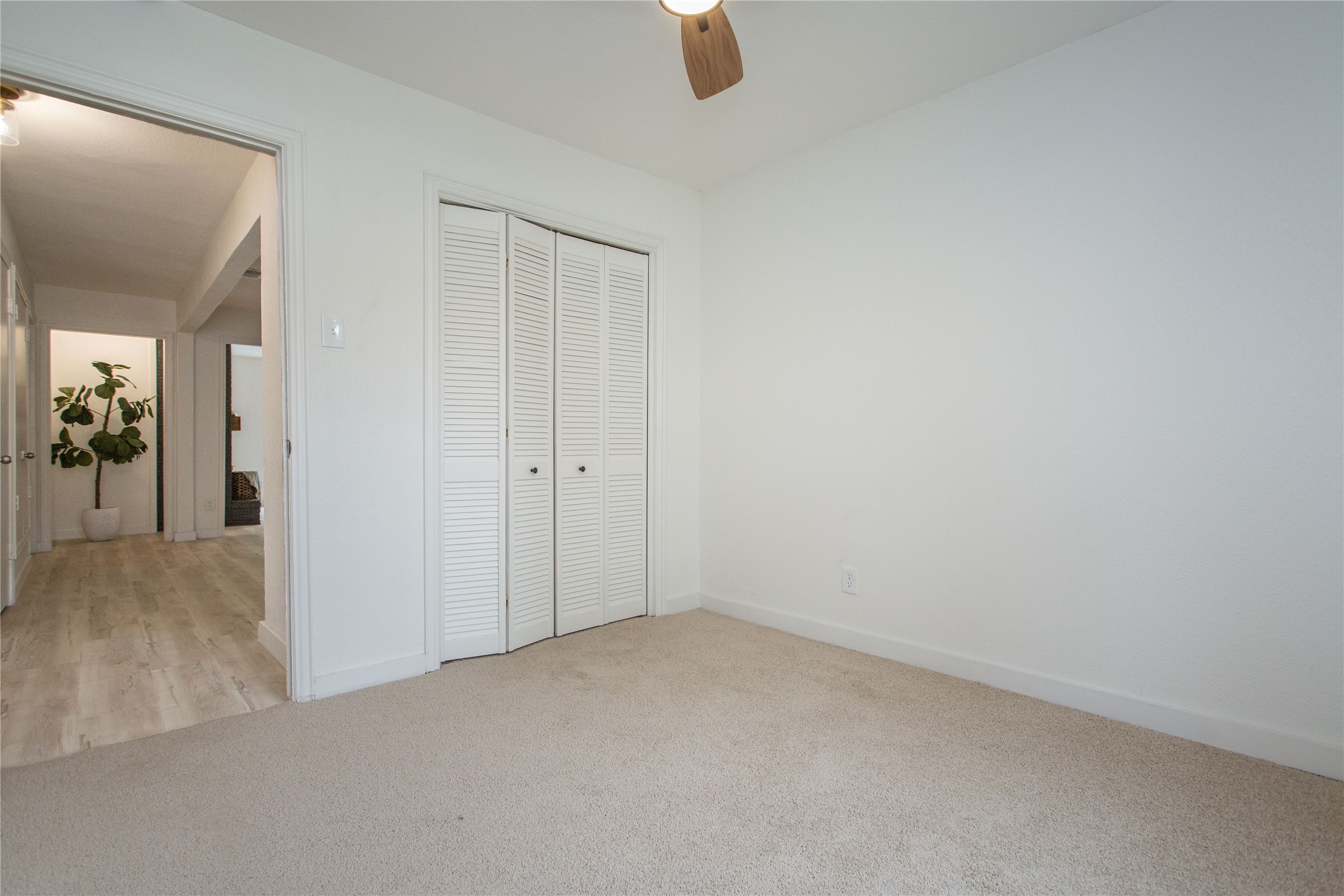 2825 Fairbrook Street