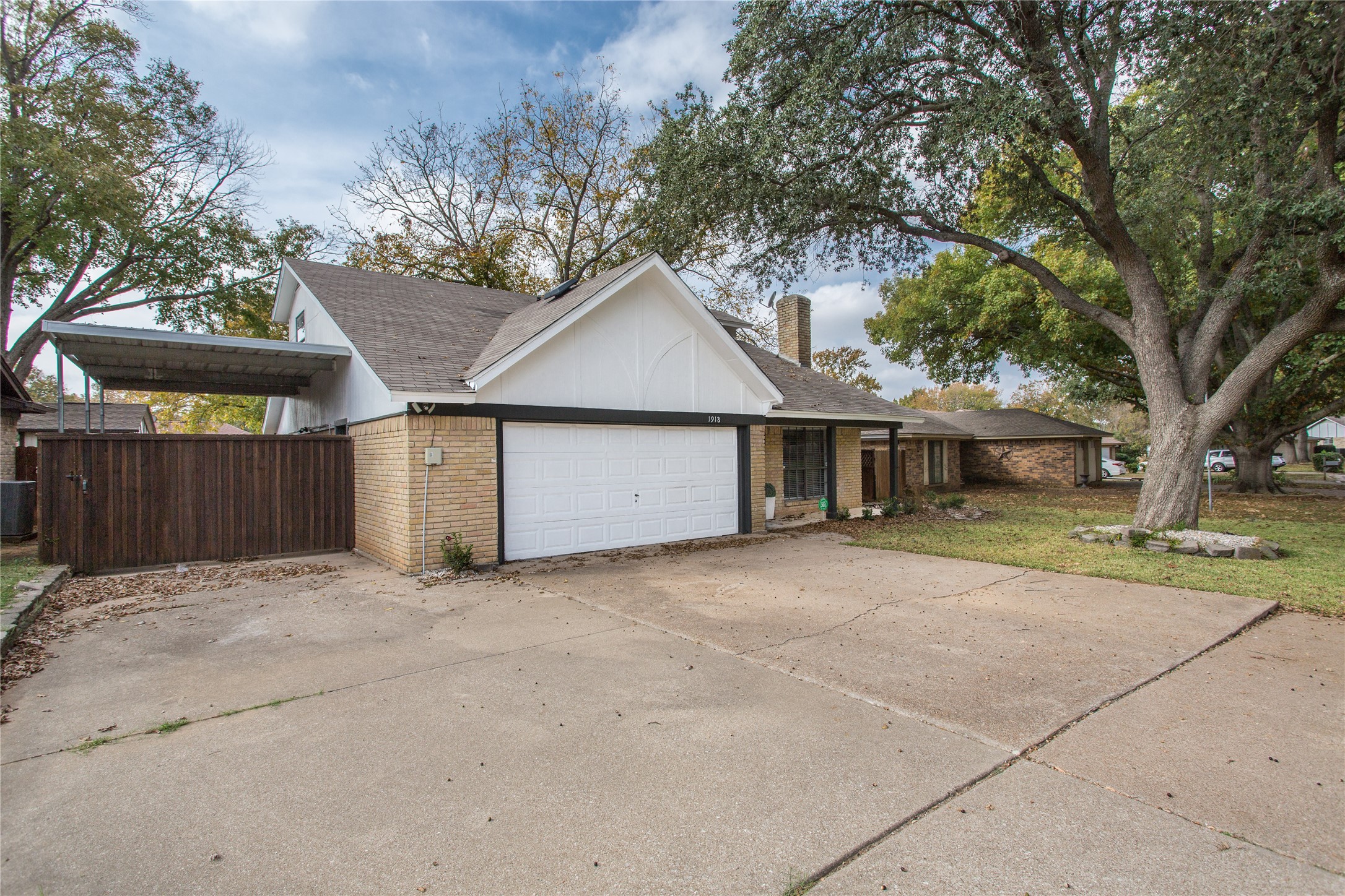 1918 Longmeadow Drive