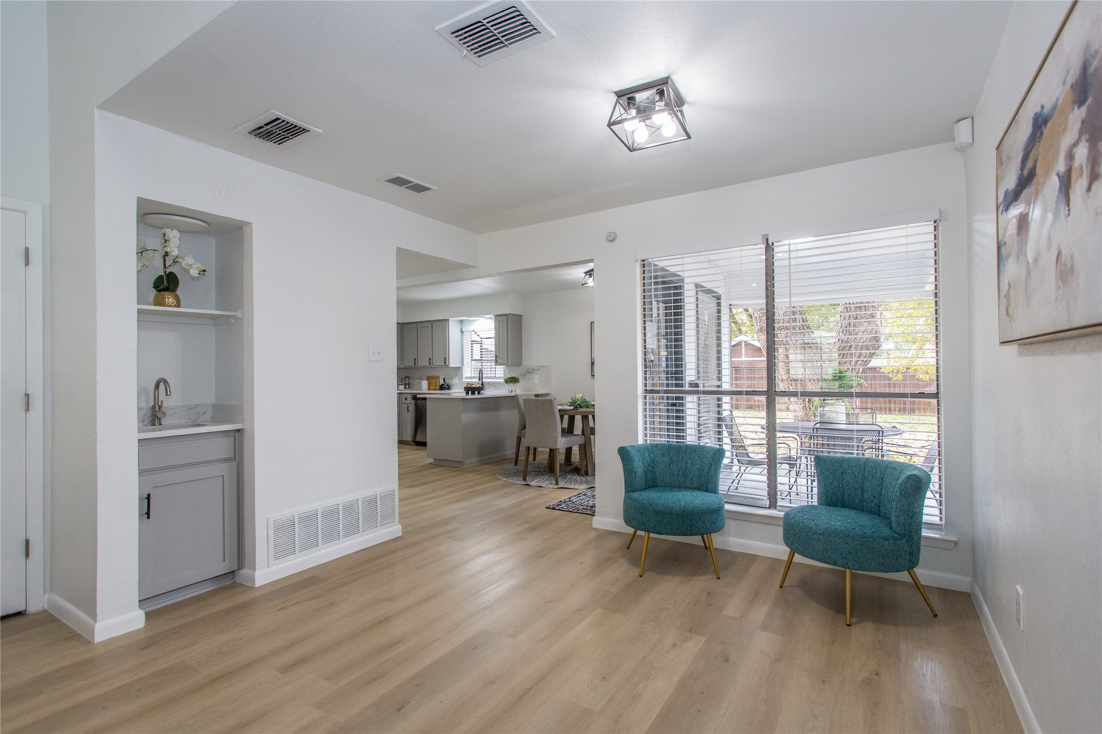 1918 Longmeadow Drive