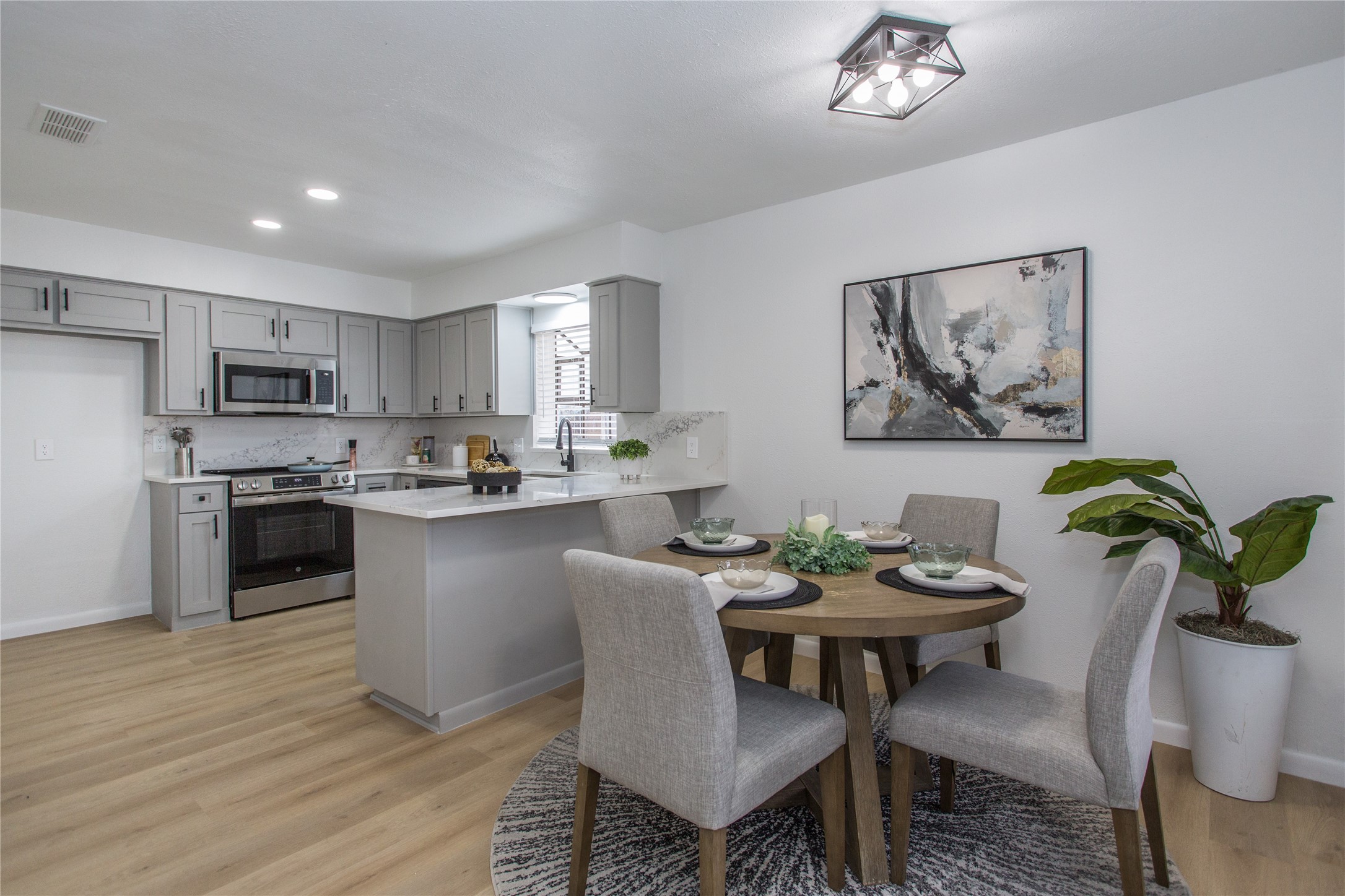 1918 Longmeadow Drive