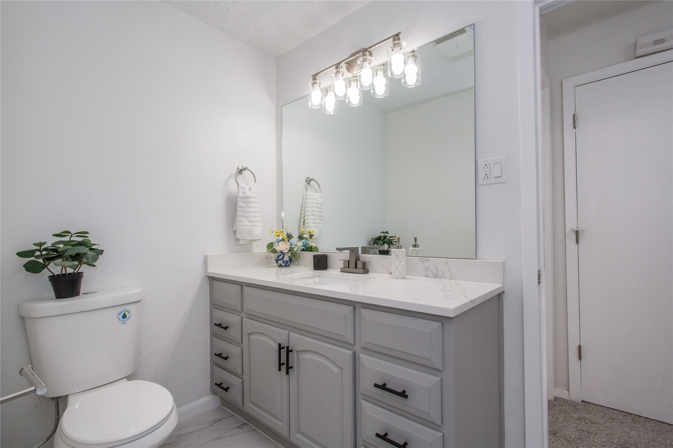 1918 Longmeadow Drive