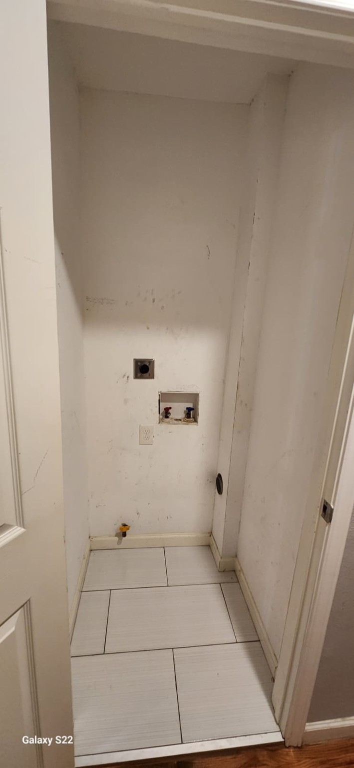 1915 Brookshire Street