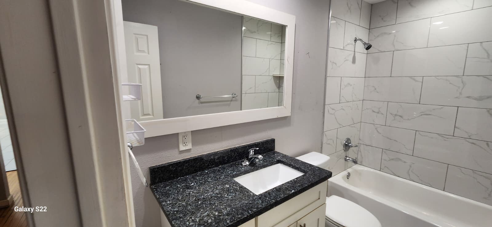 1915 Brookshire Street