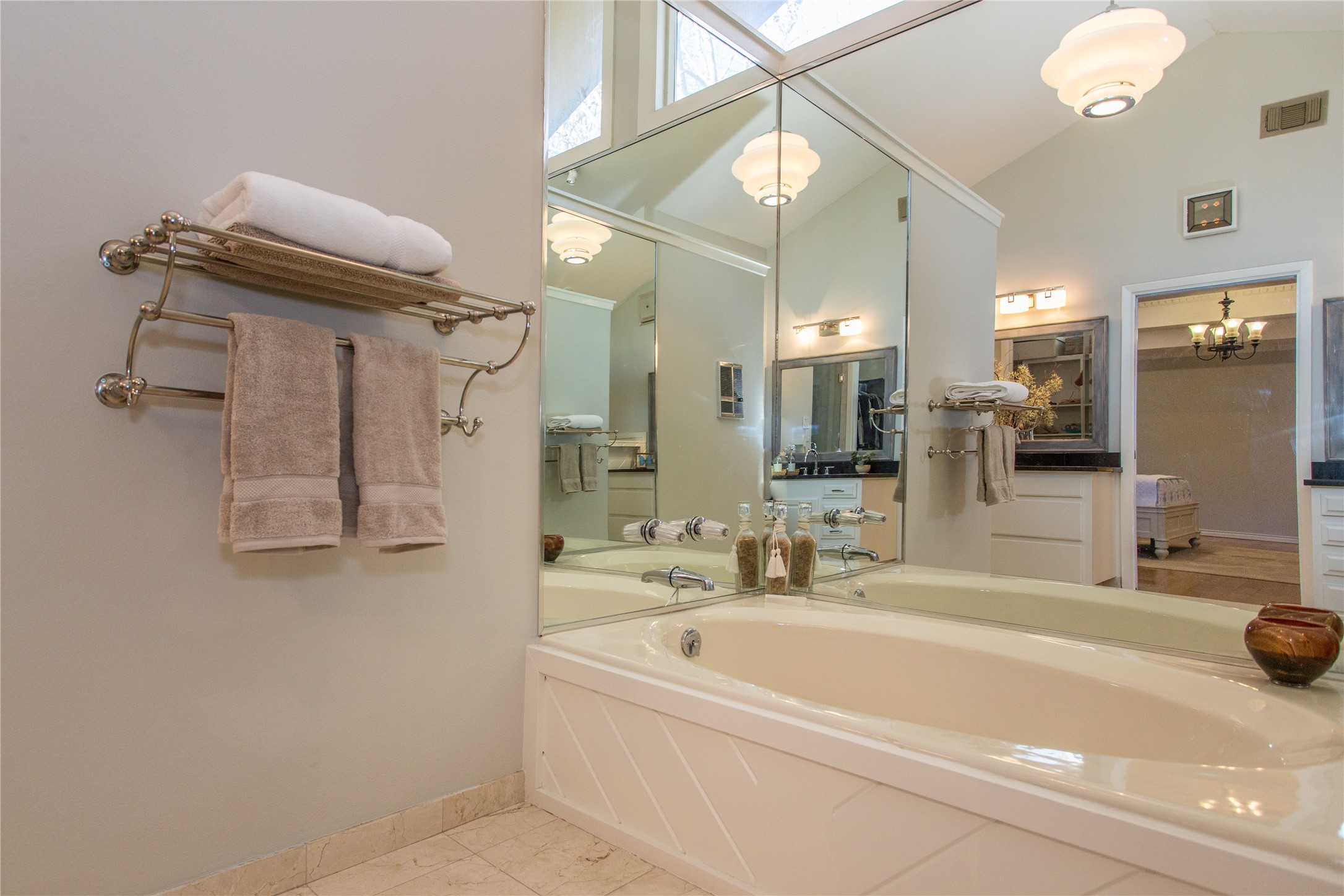 5805 Havenwood Court