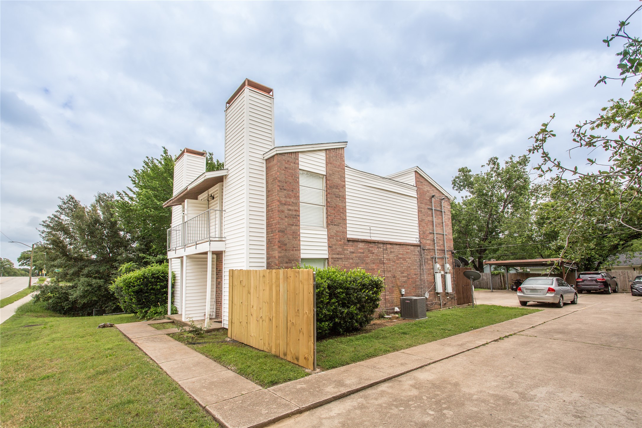 6828 Brentwood Stair Road