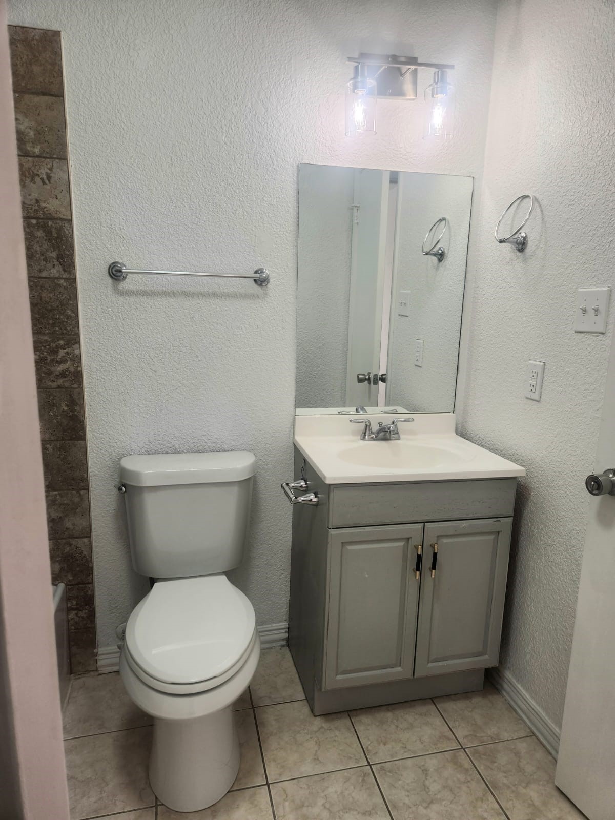 6828 Brentwood Stair Road