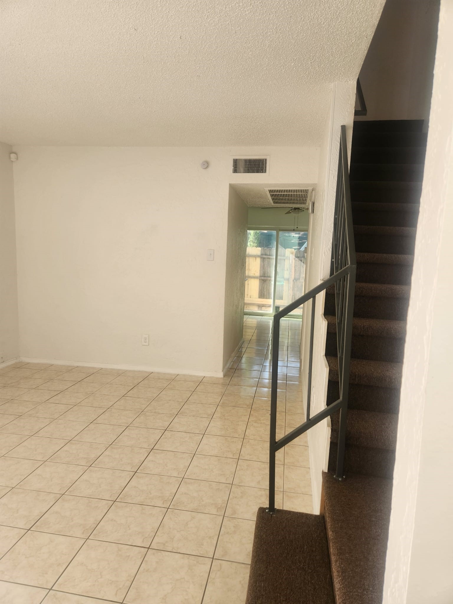 6828 Brentwood Stair Road