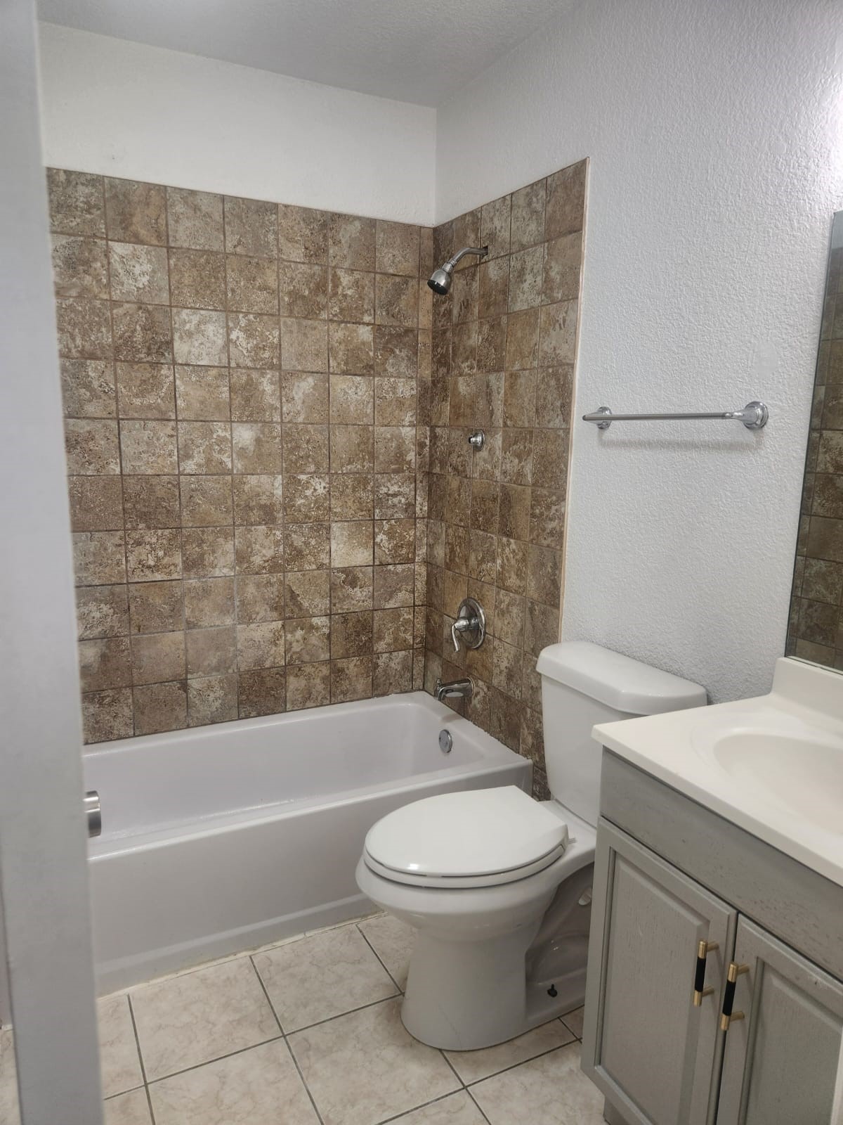 6828 Brentwood Stair Road