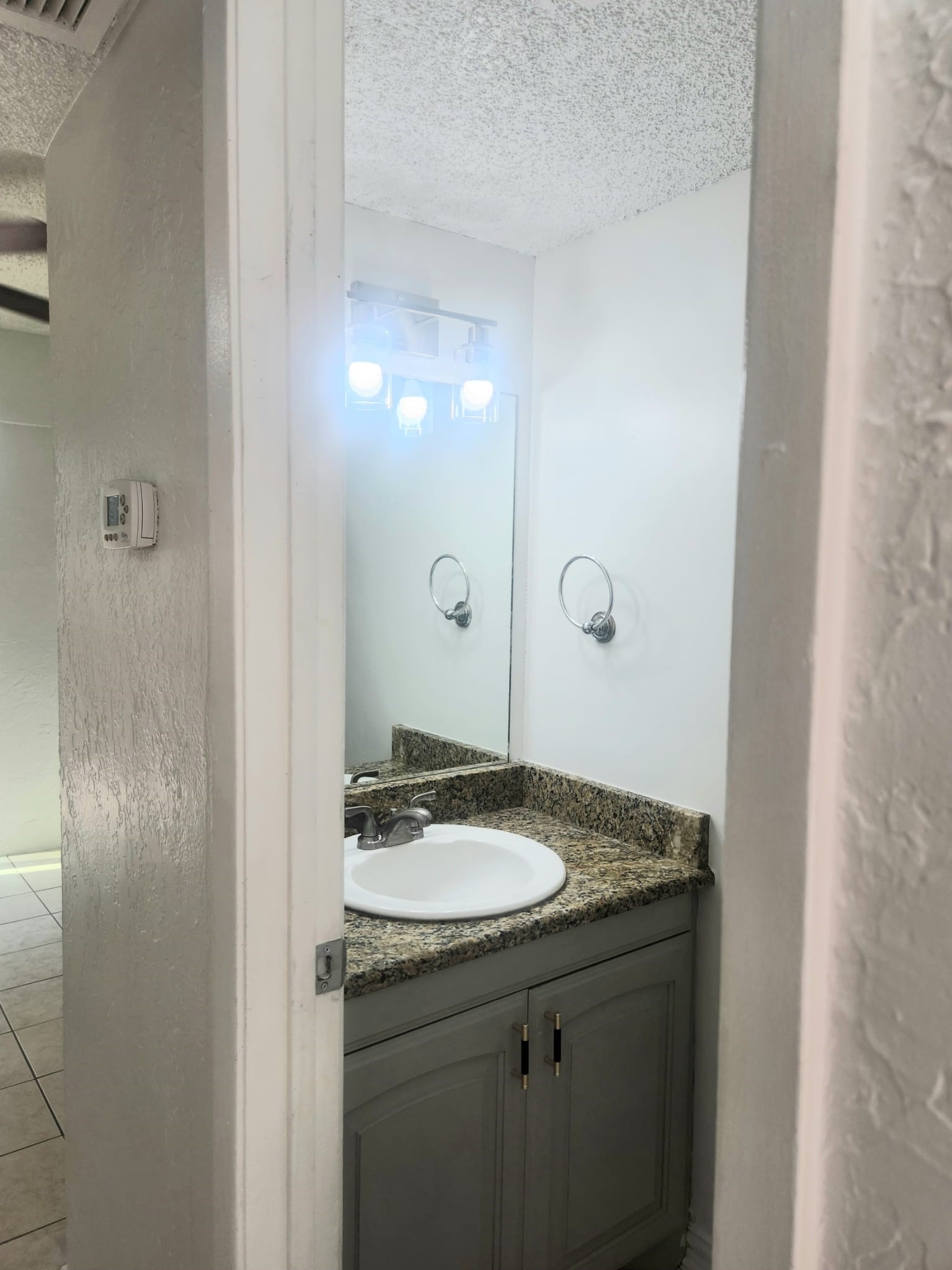 6828 Brentwood Stair Road