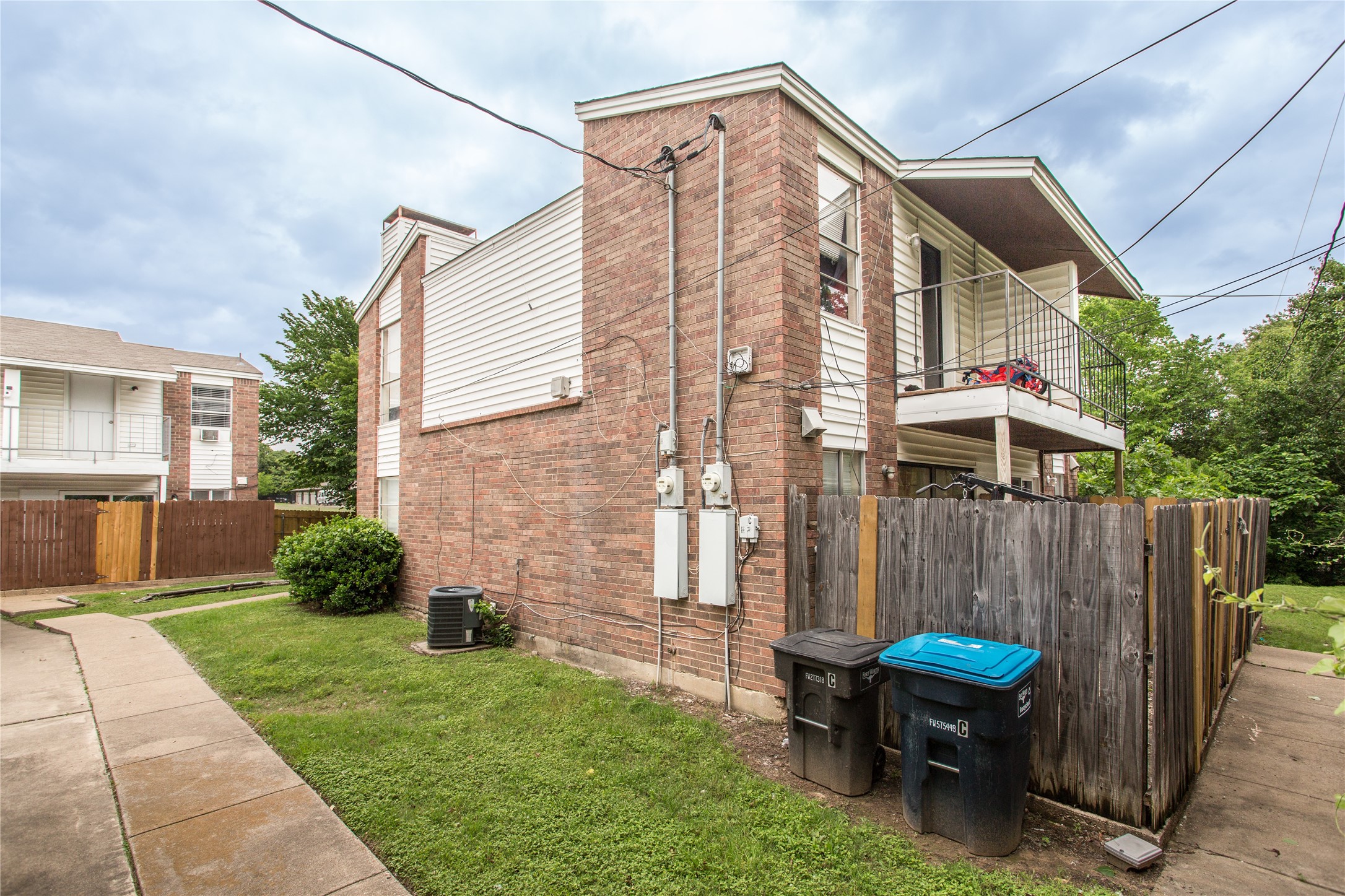 6828 Brentwood Stair Road