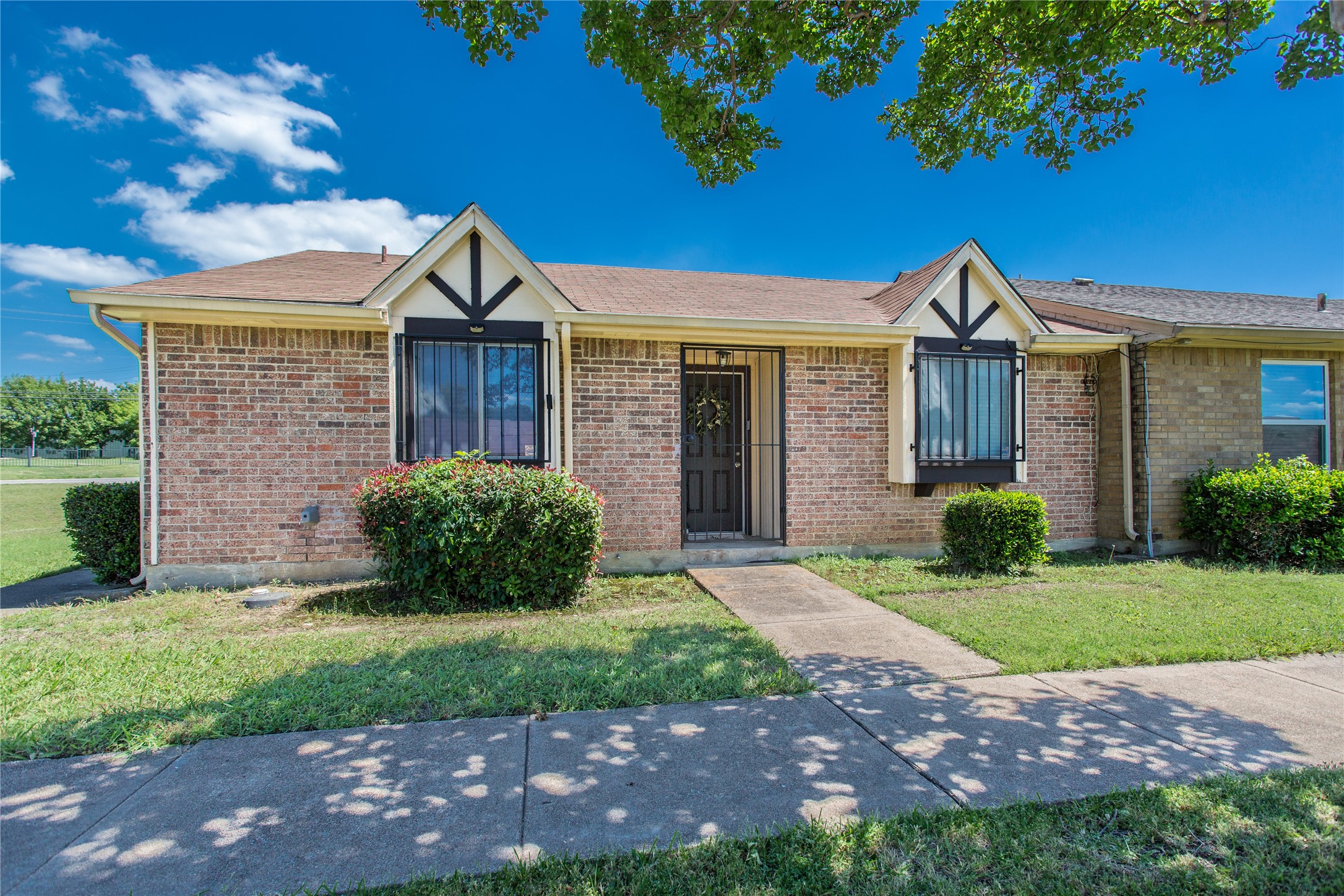 33 E Townhouse Lane 30