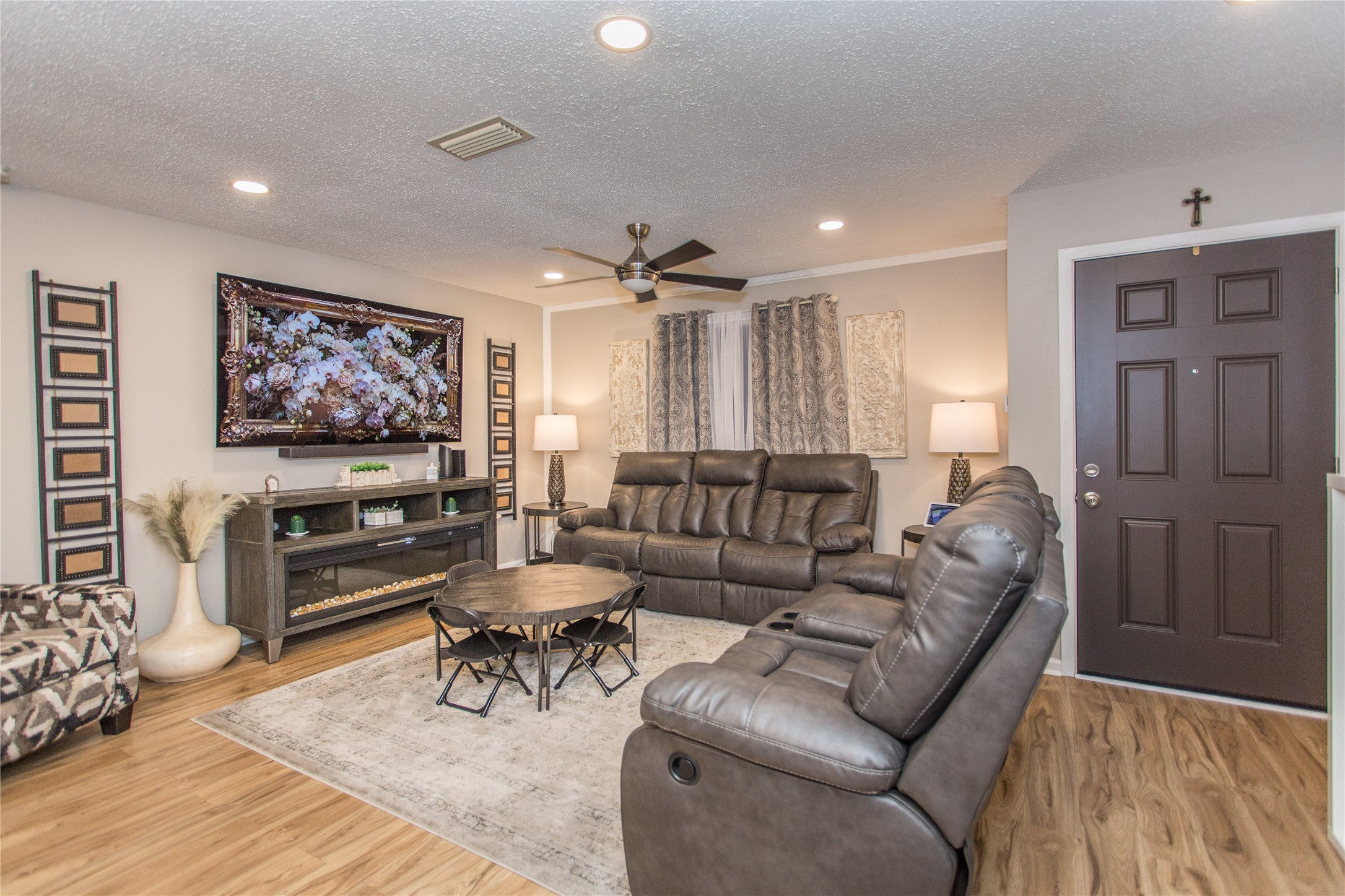33 E Townhouse Lane 30