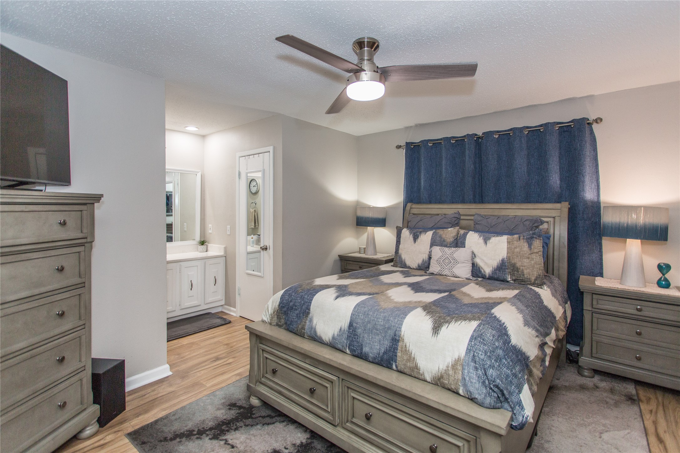 33 E Townhouse Lane 30