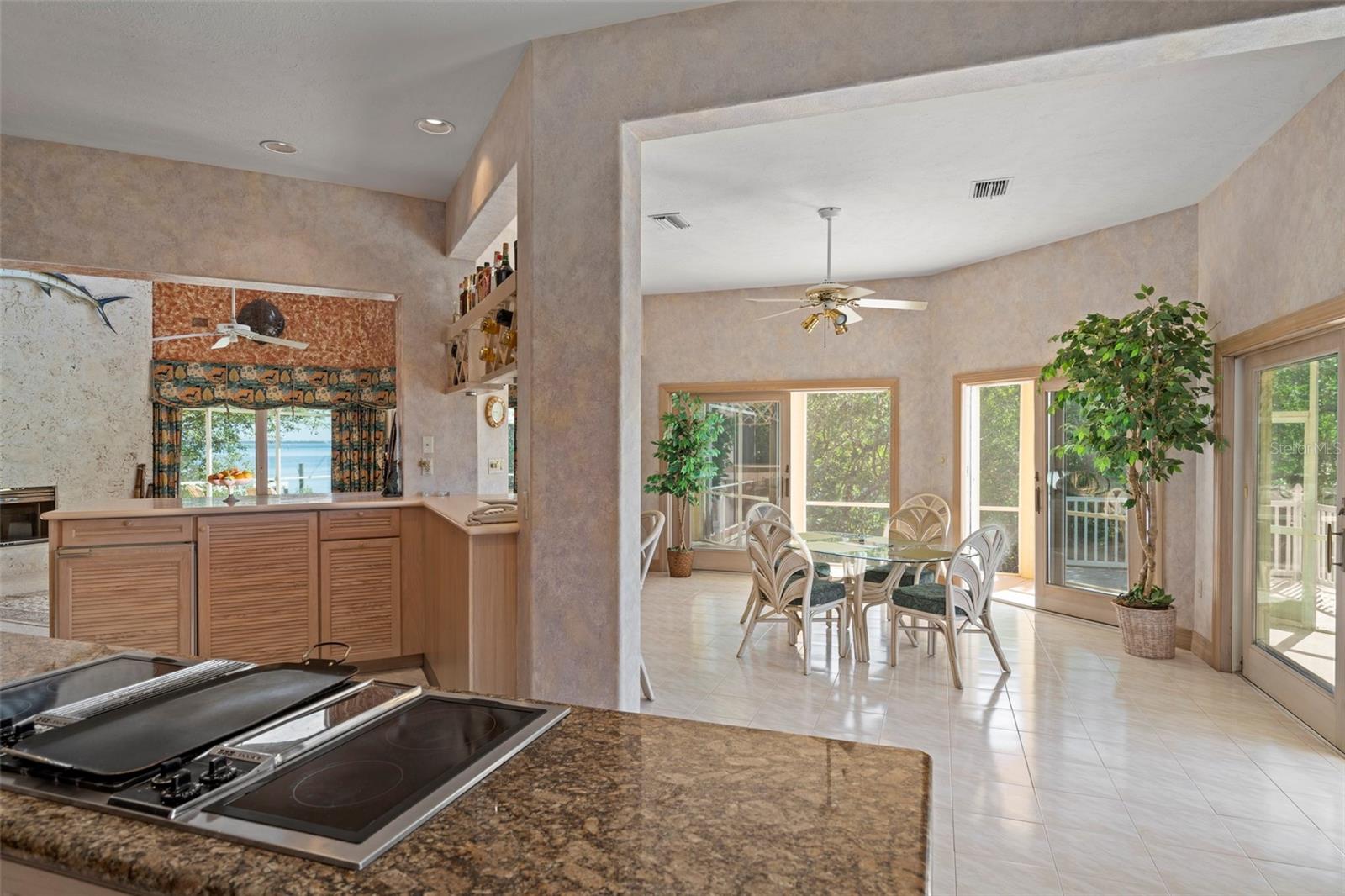 781 HIDEAWAY BAY DR