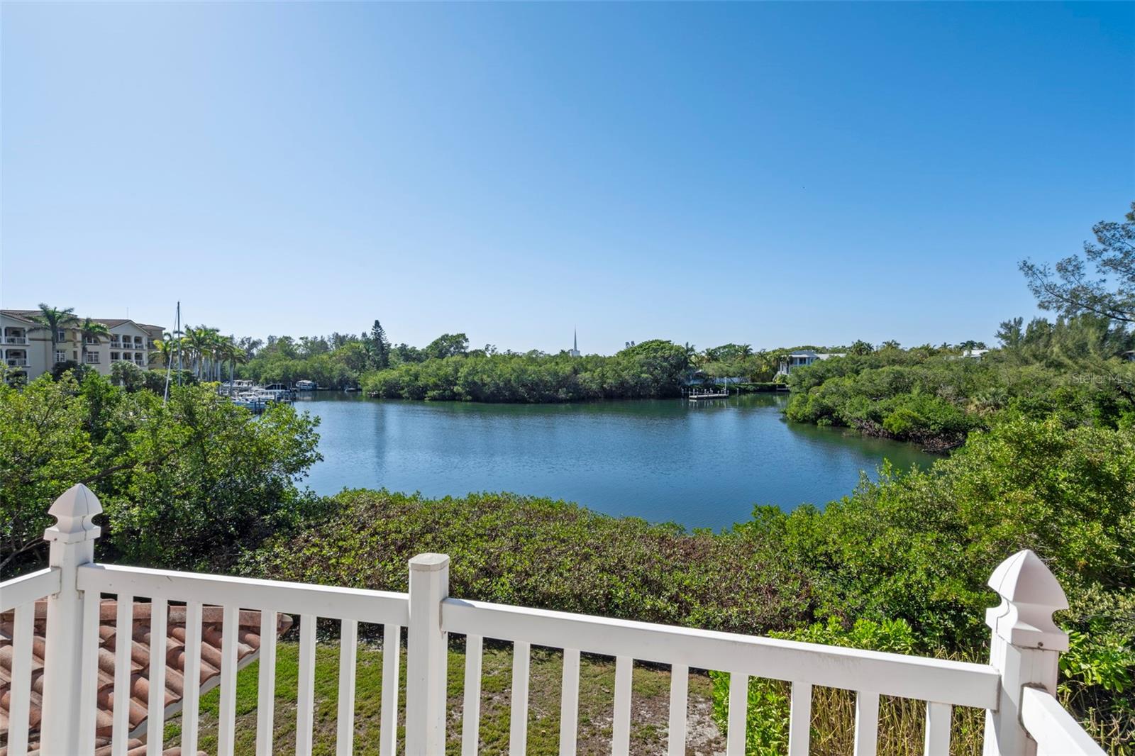 781 HIDEAWAY BAY DR